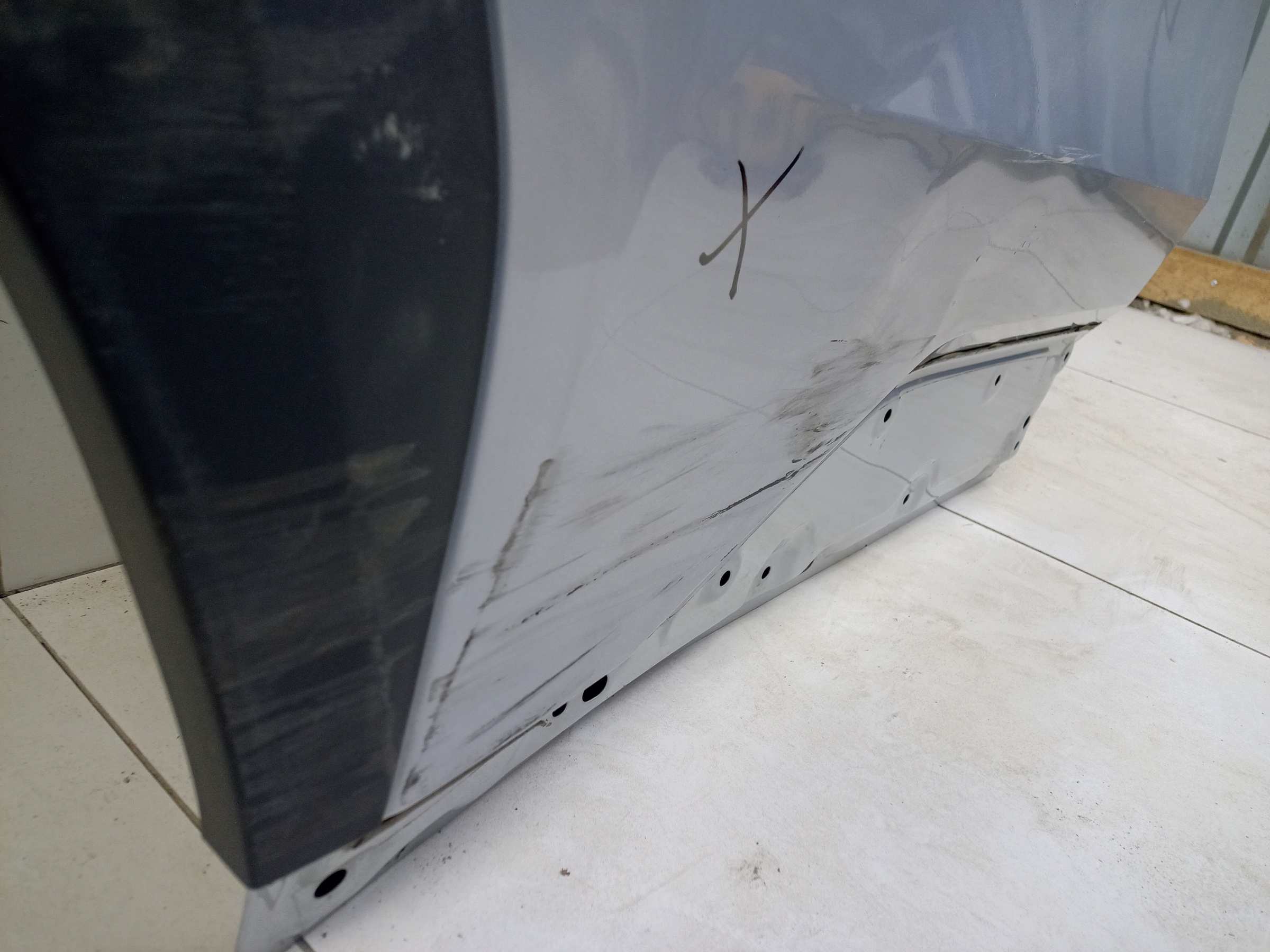 Дверь задняя правая Geely Atlas 2