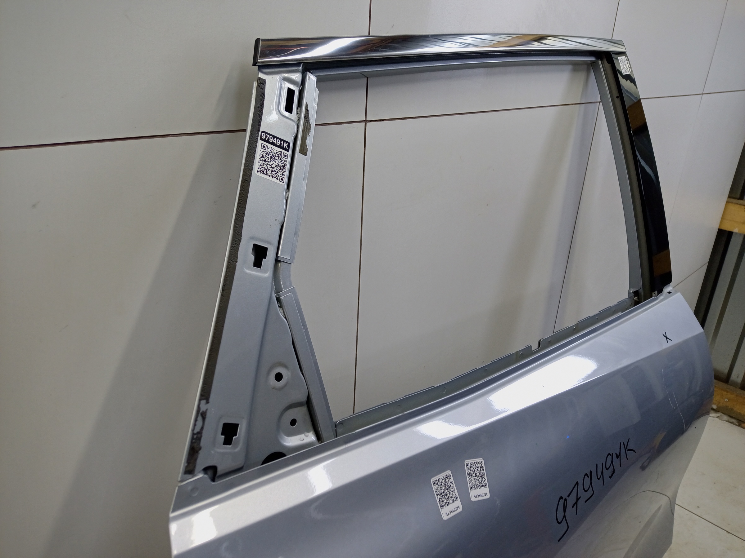 Дверь задняя правая Geely Atlas 2