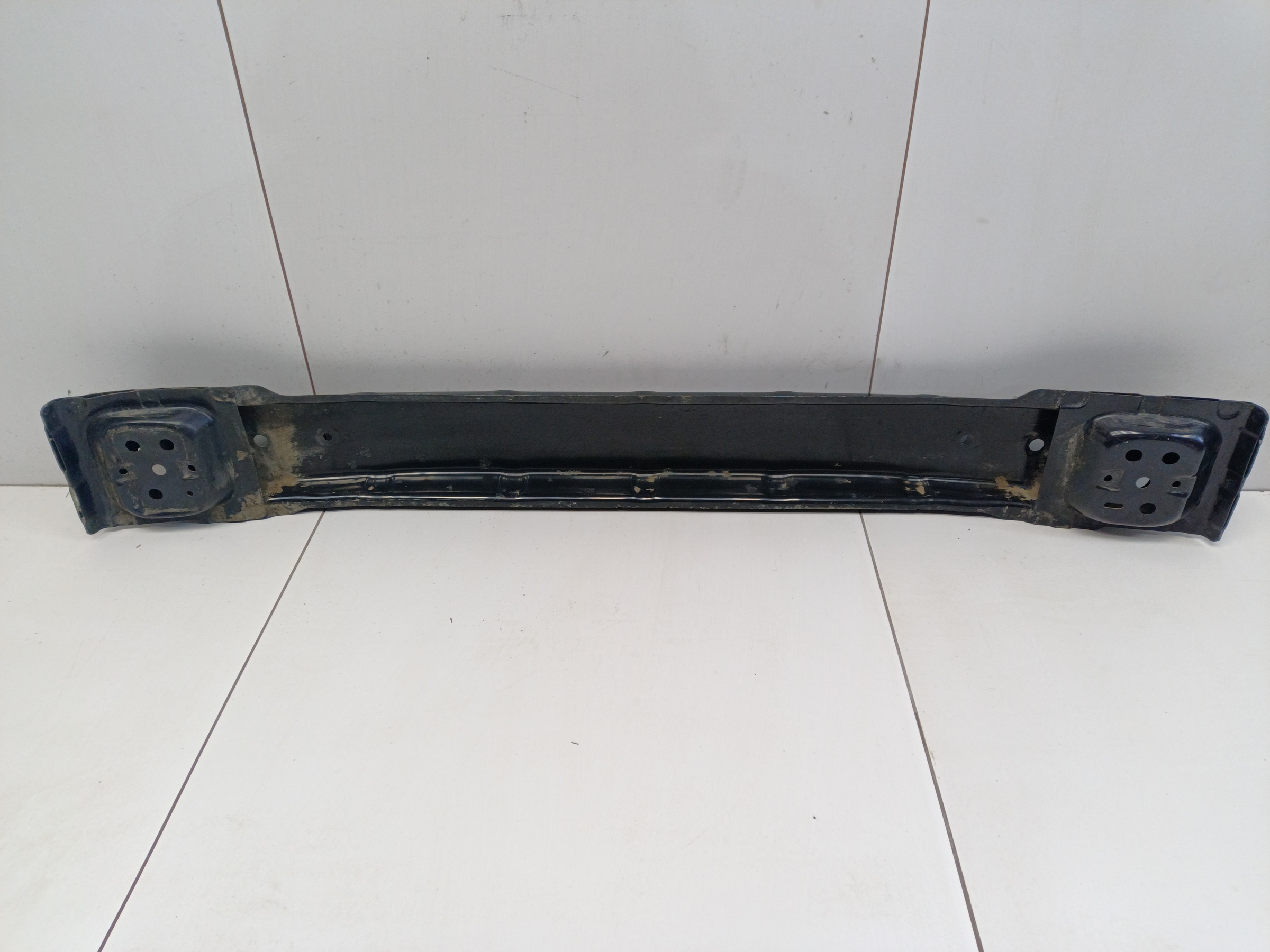 Усилитель заднего бампера Toyota Camry V70