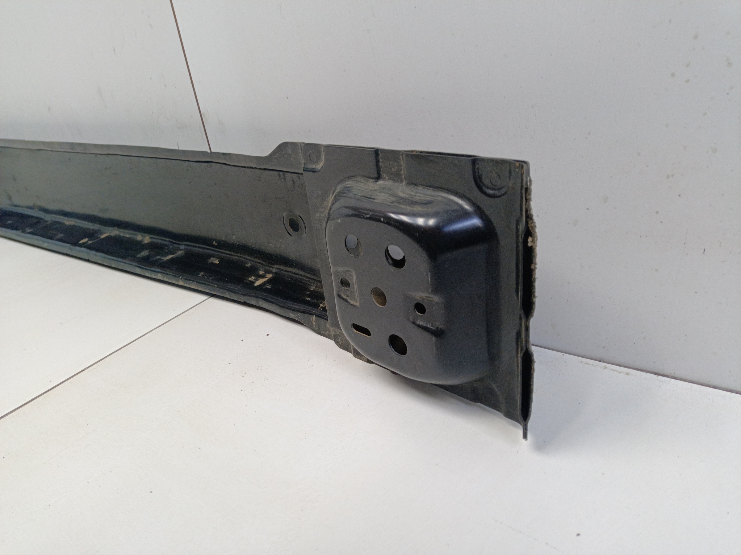 Усилитель заднего бампера Toyota Camry V70