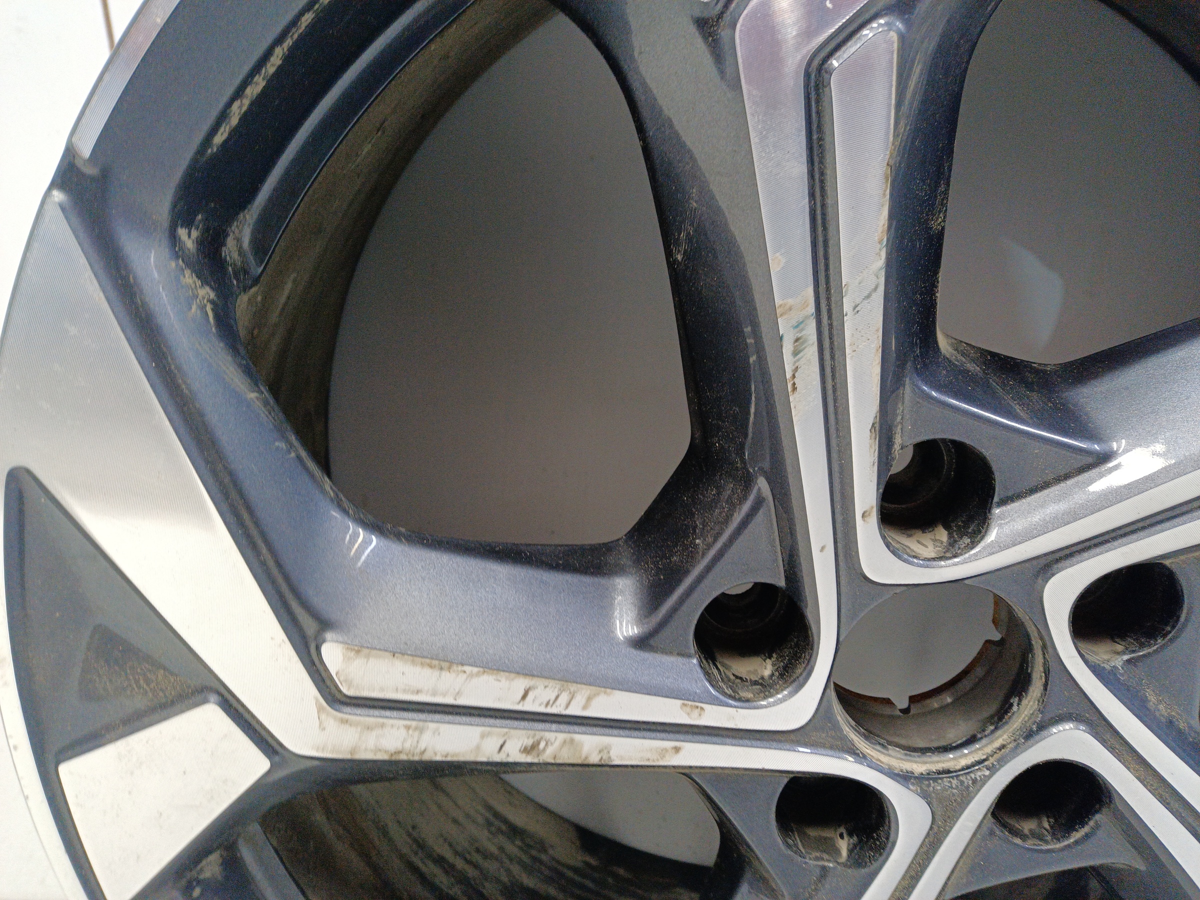 Диск колеса литой Geely Atlas 2 R19