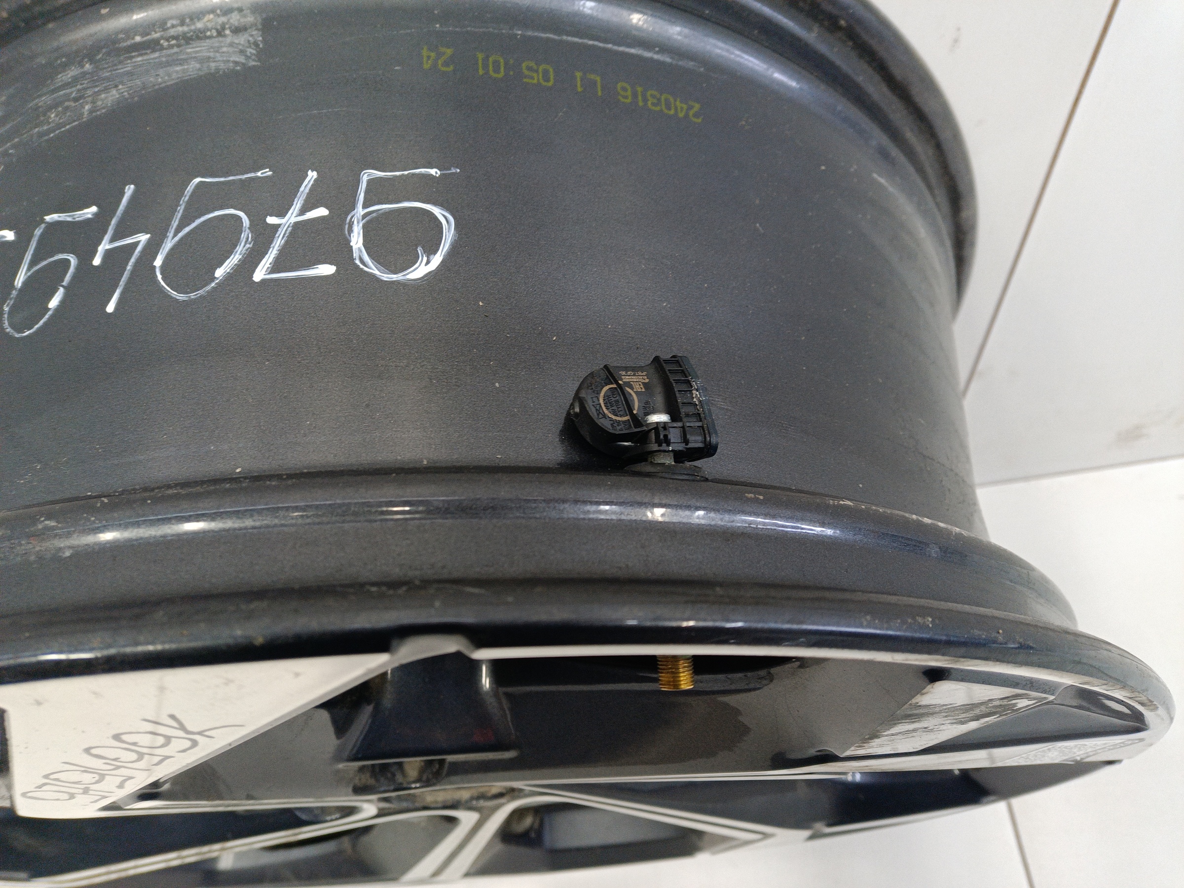 Диск колеса литой Geely Atlas 2 R19