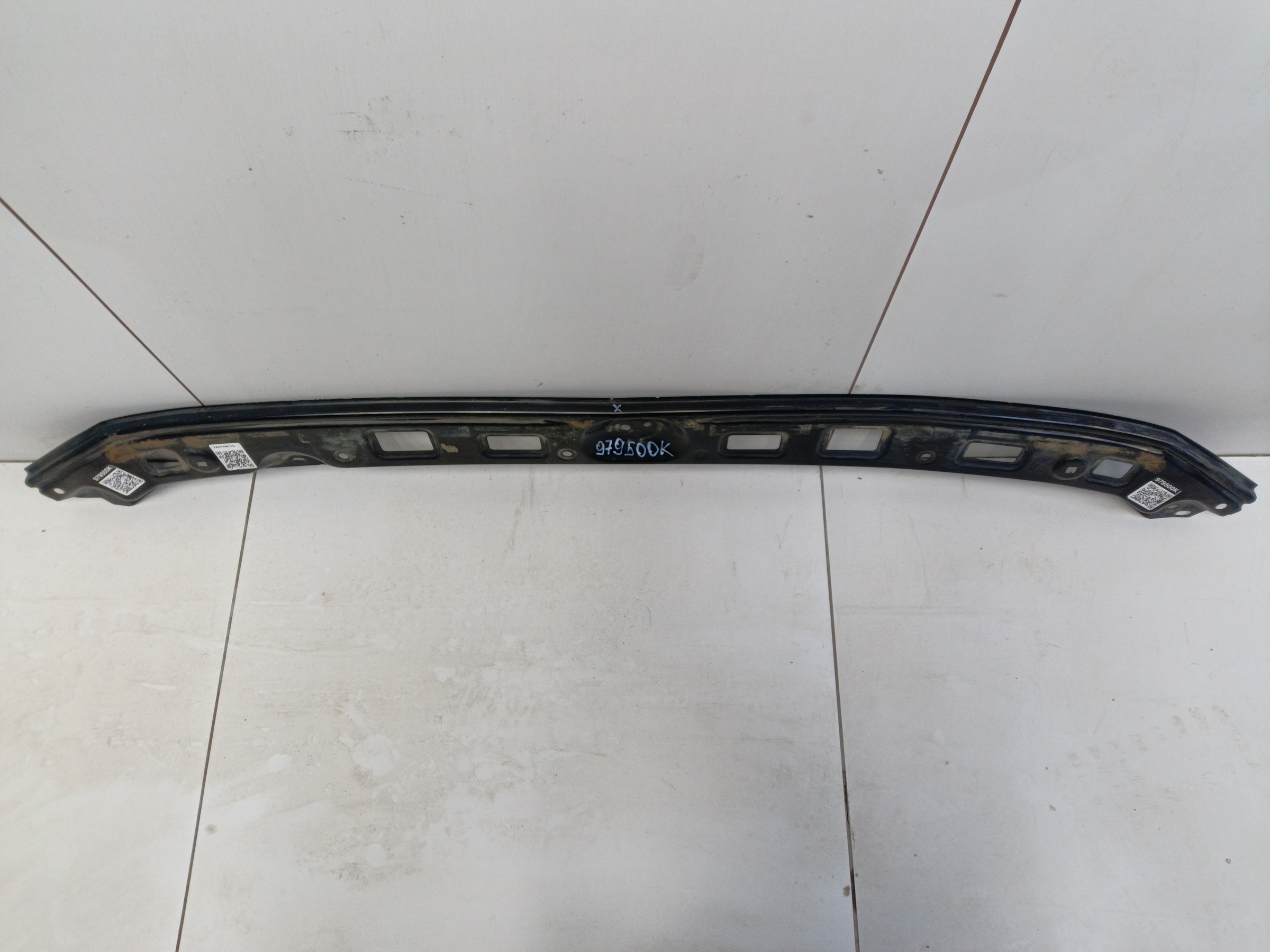 Усилитель переднего бампера верхний Toyota Land Cruiser 200 Restail 2