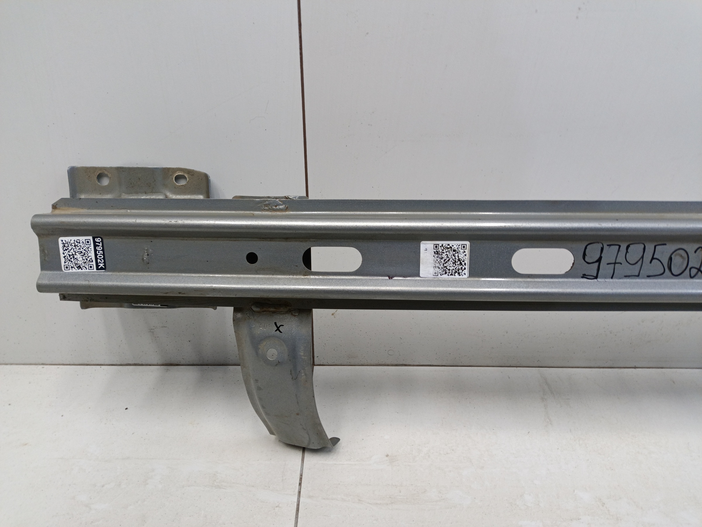 Усилитель заднего бампера Haval Jolion