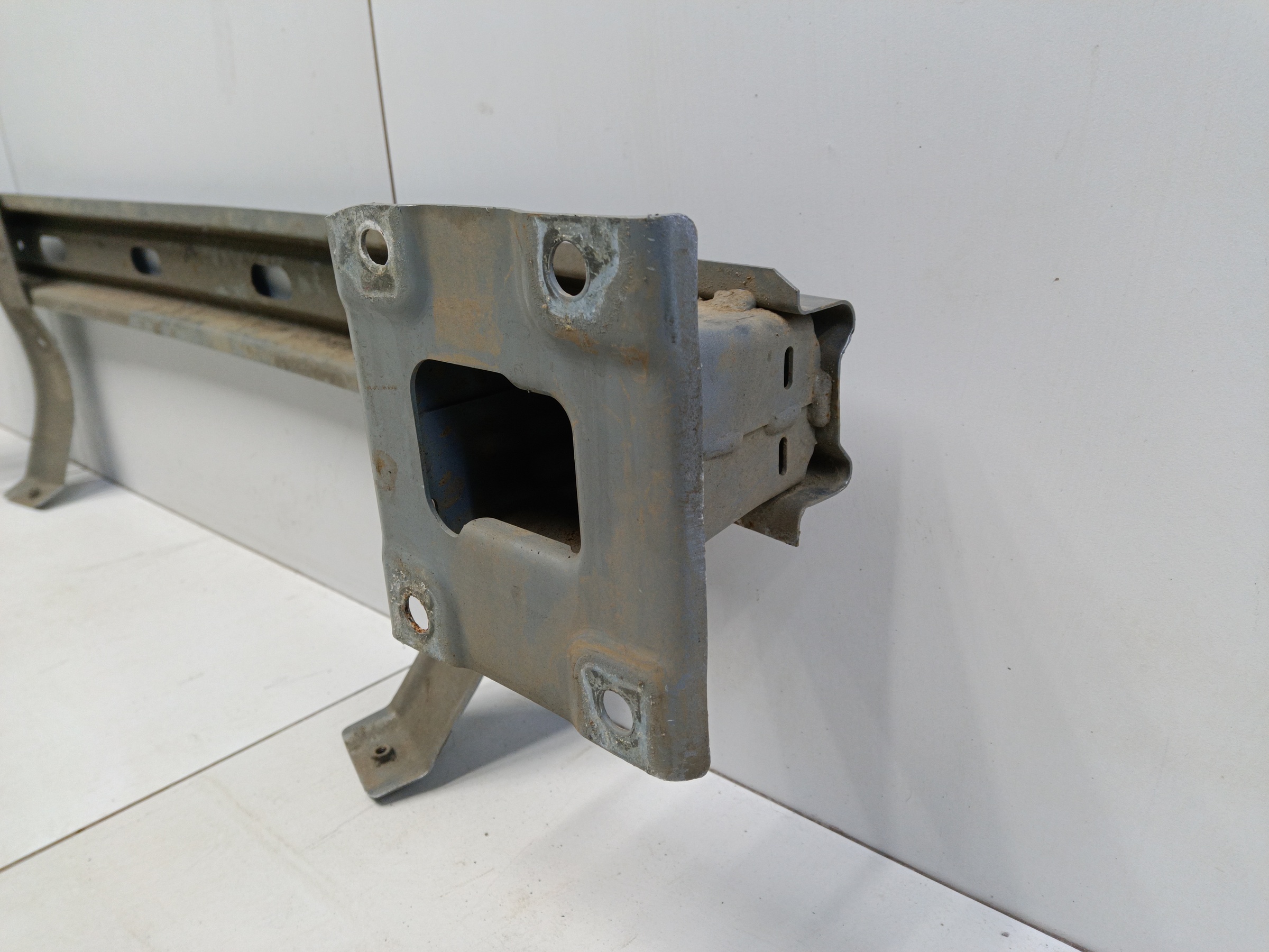 Усилитель заднего бампера Haval Jolion