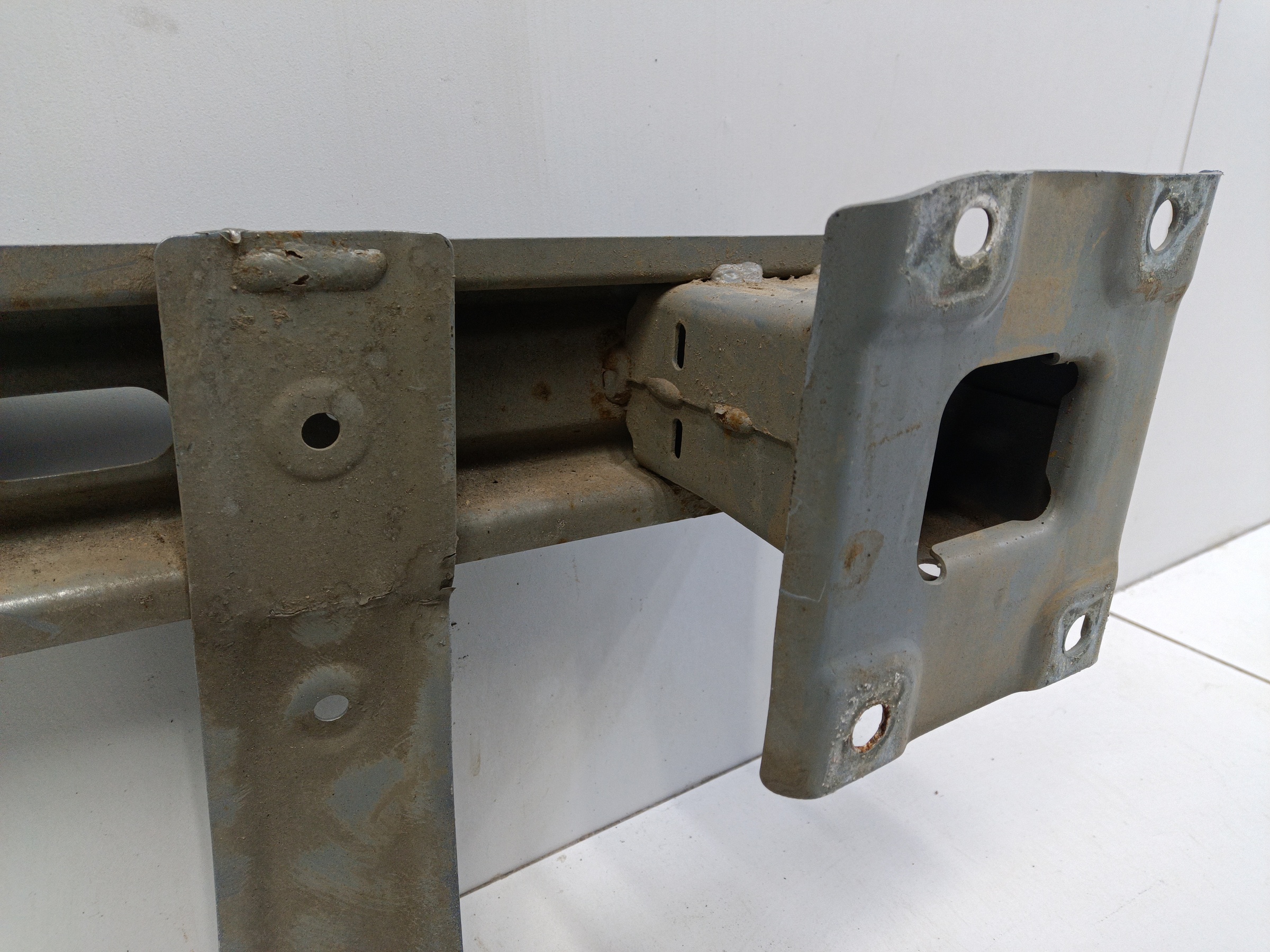 Усилитель заднего бампера Haval Jolion