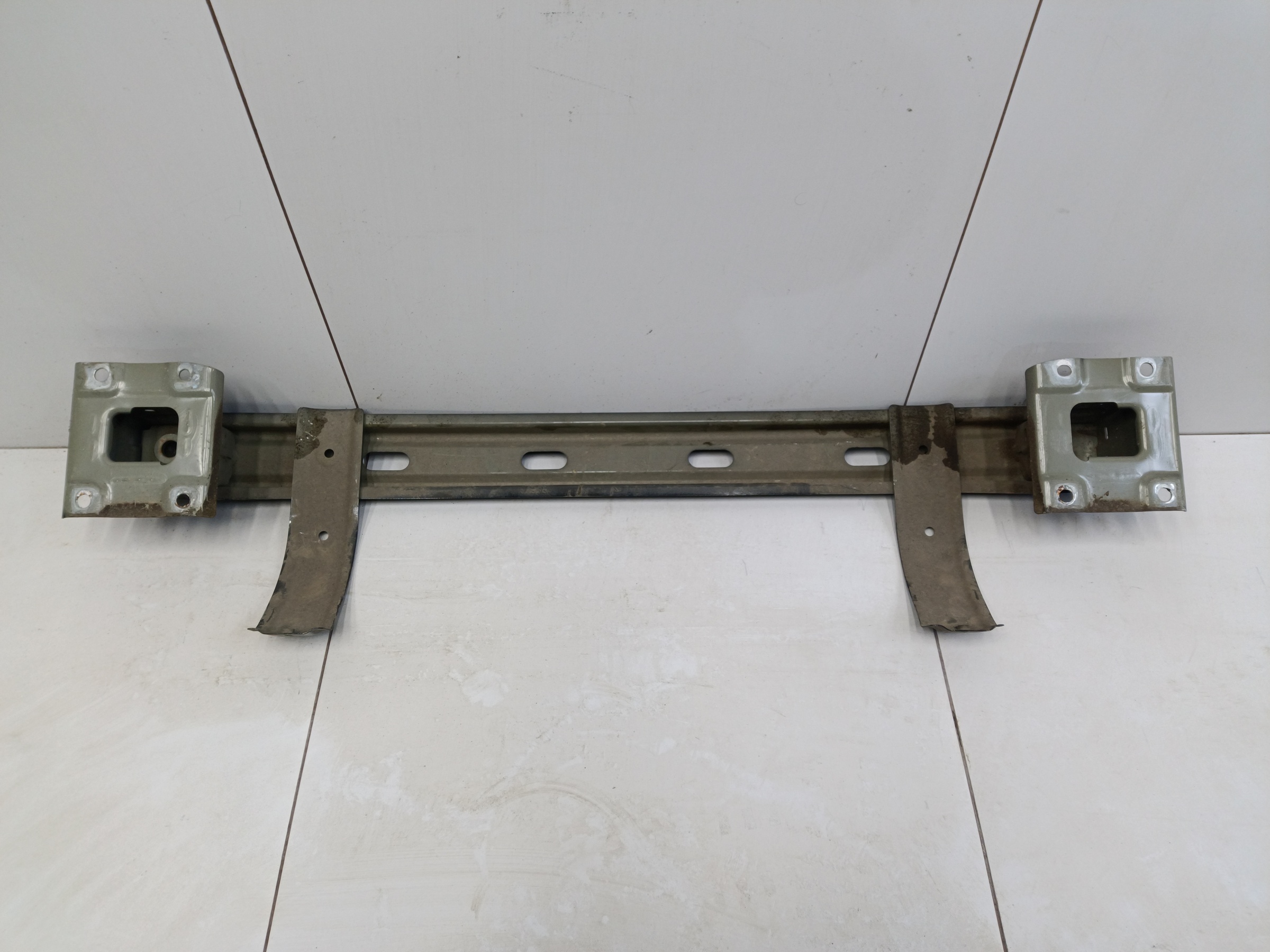 Усилитель заднего бампера Haval Jolion