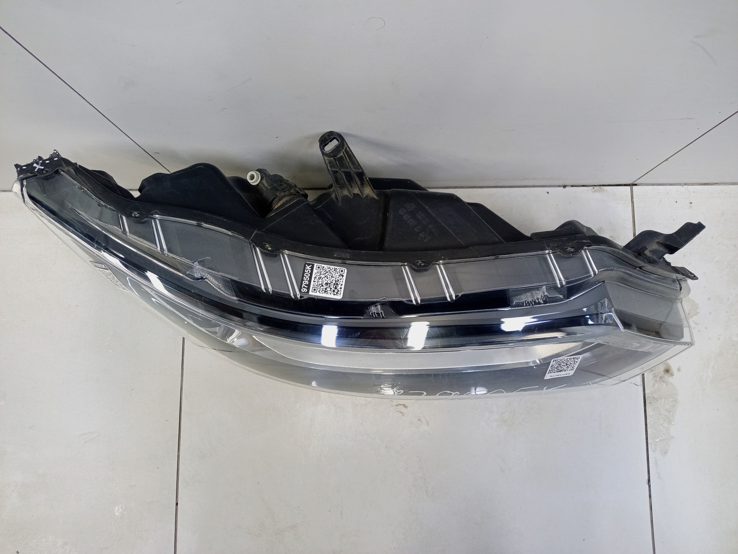 Фара передняя правая Nissan Qashqai 2 Restail LED