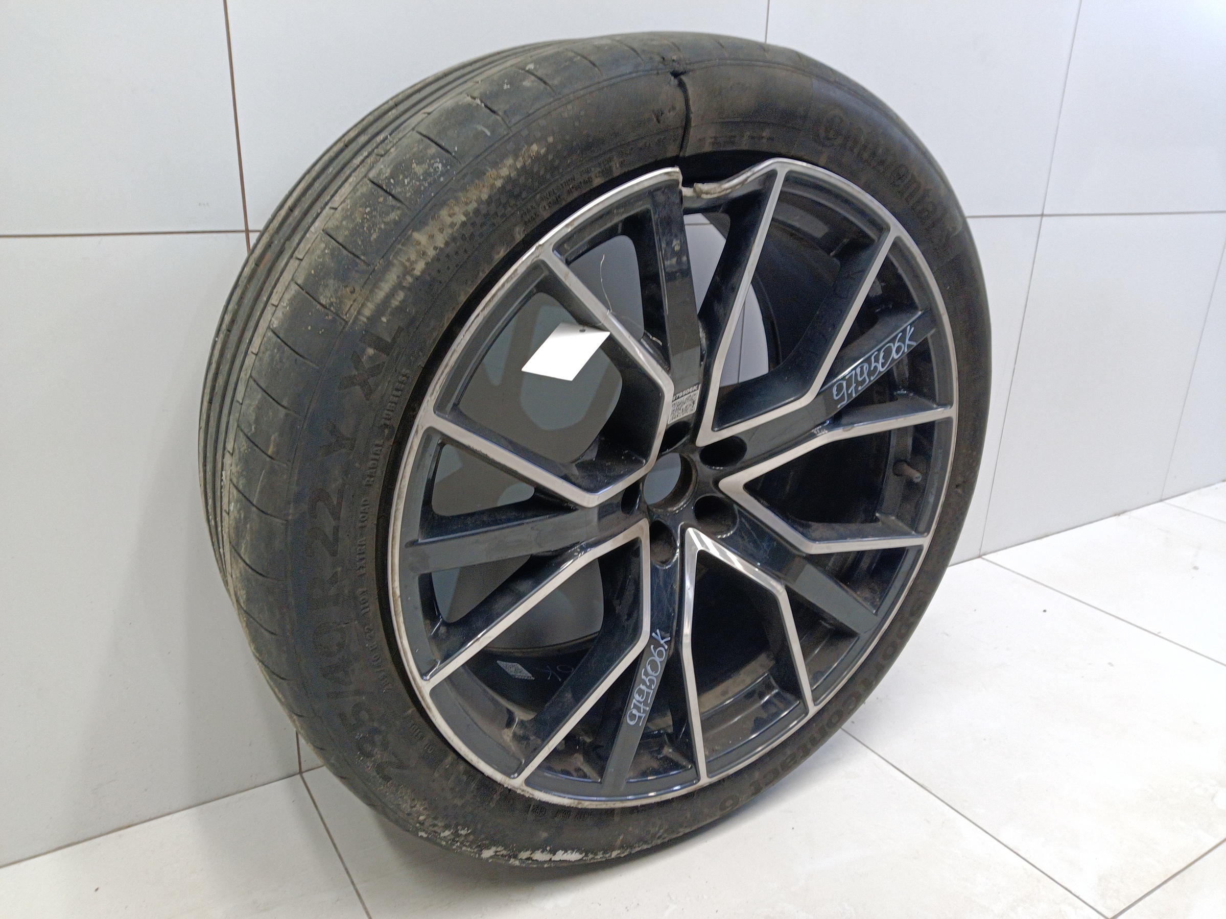 Диск колеса литой Audi Q8 R22