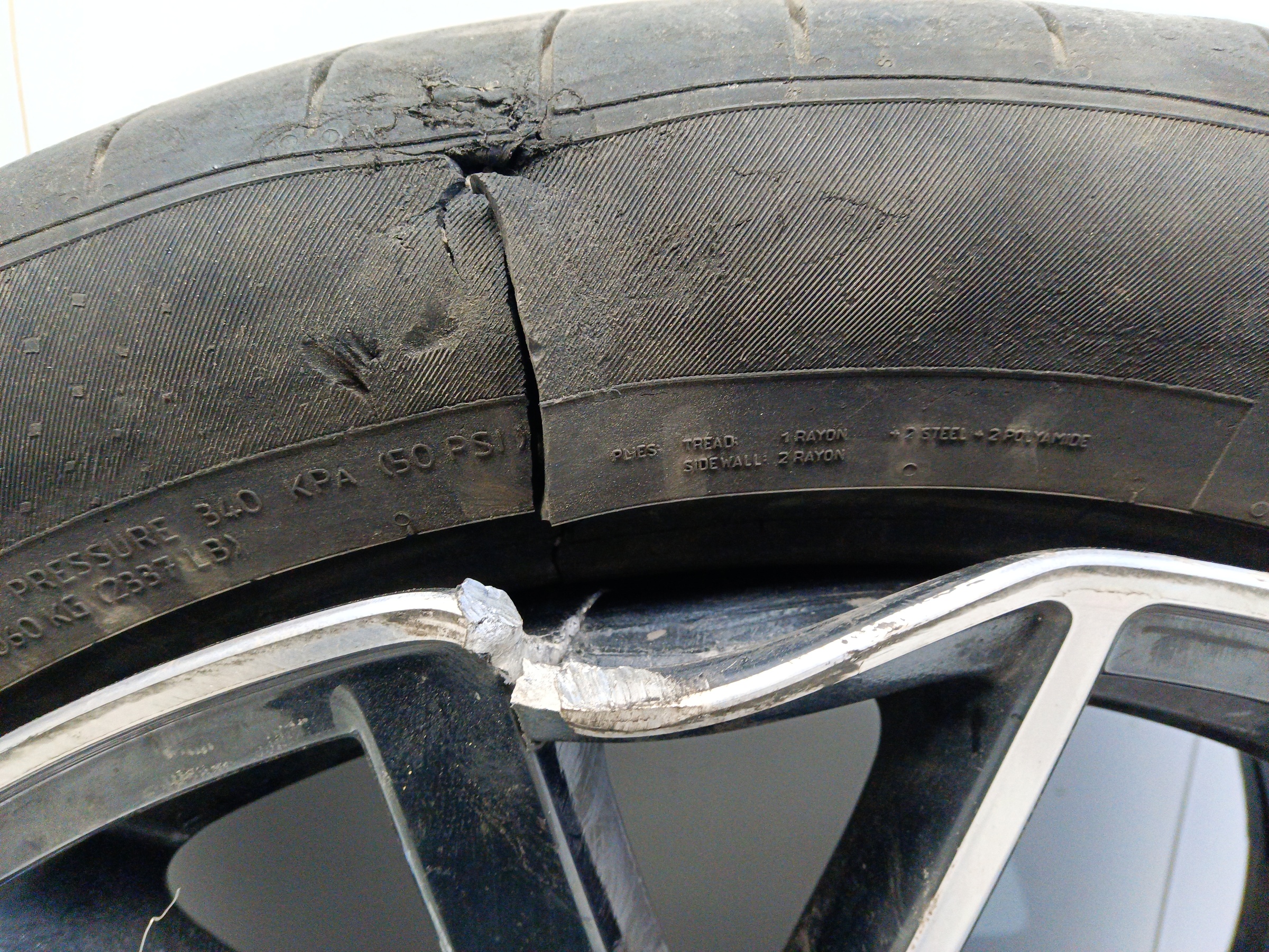 Диск колеса литой Audi Q8 R22