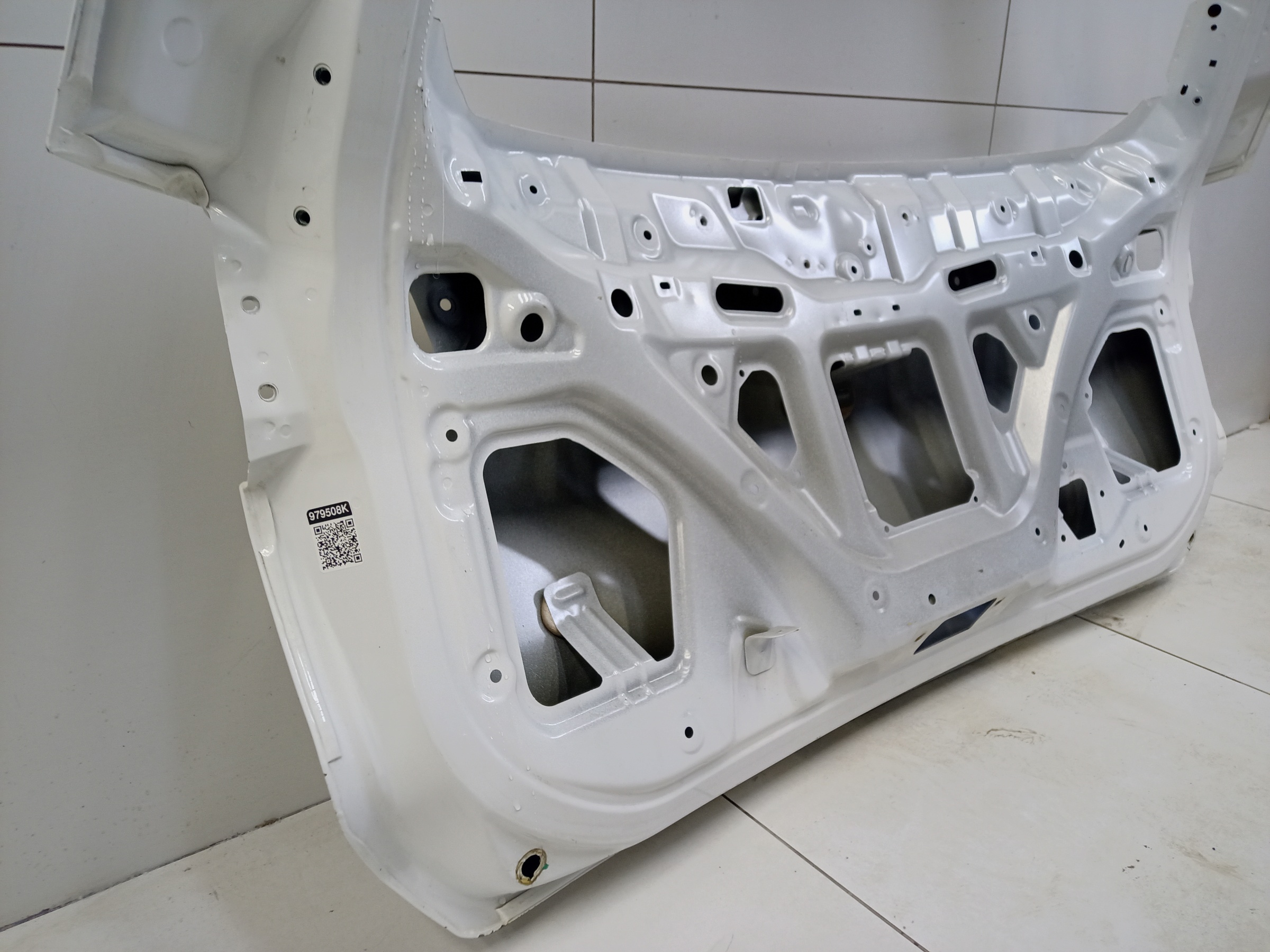 Крышка багажника Chery Tiggo 8 без датчика защемления