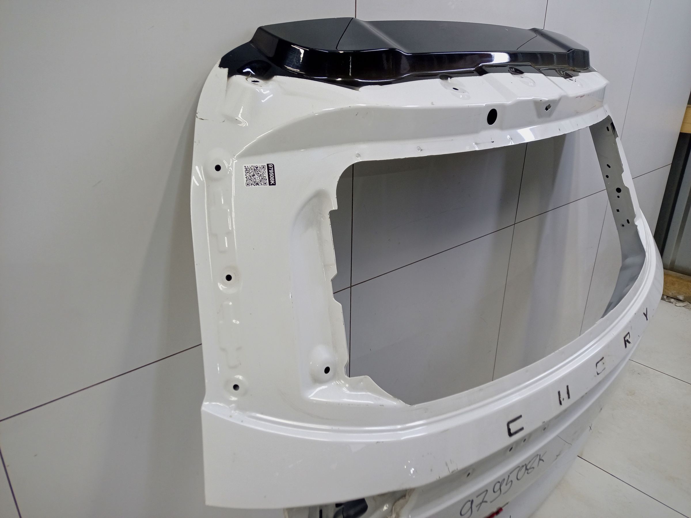 Крышка багажника Chery Tiggo 8 без датчика защемления