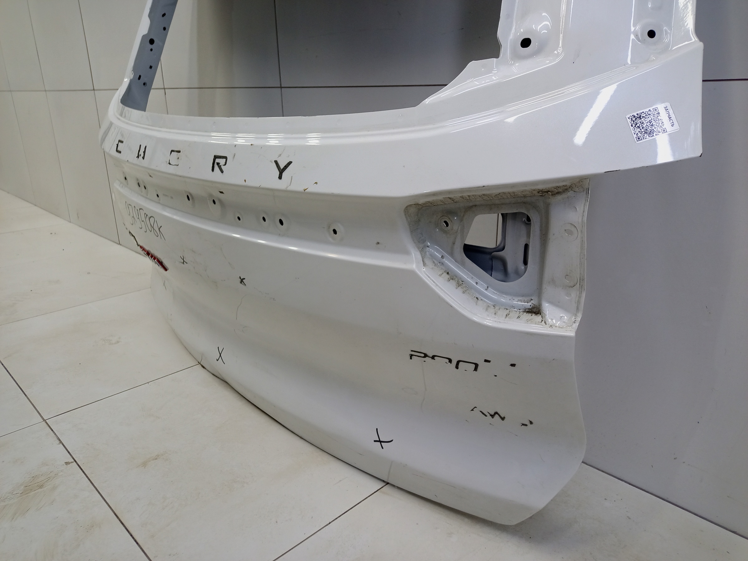 Крышка багажника Chery Tiggo 8 без датчика защемления