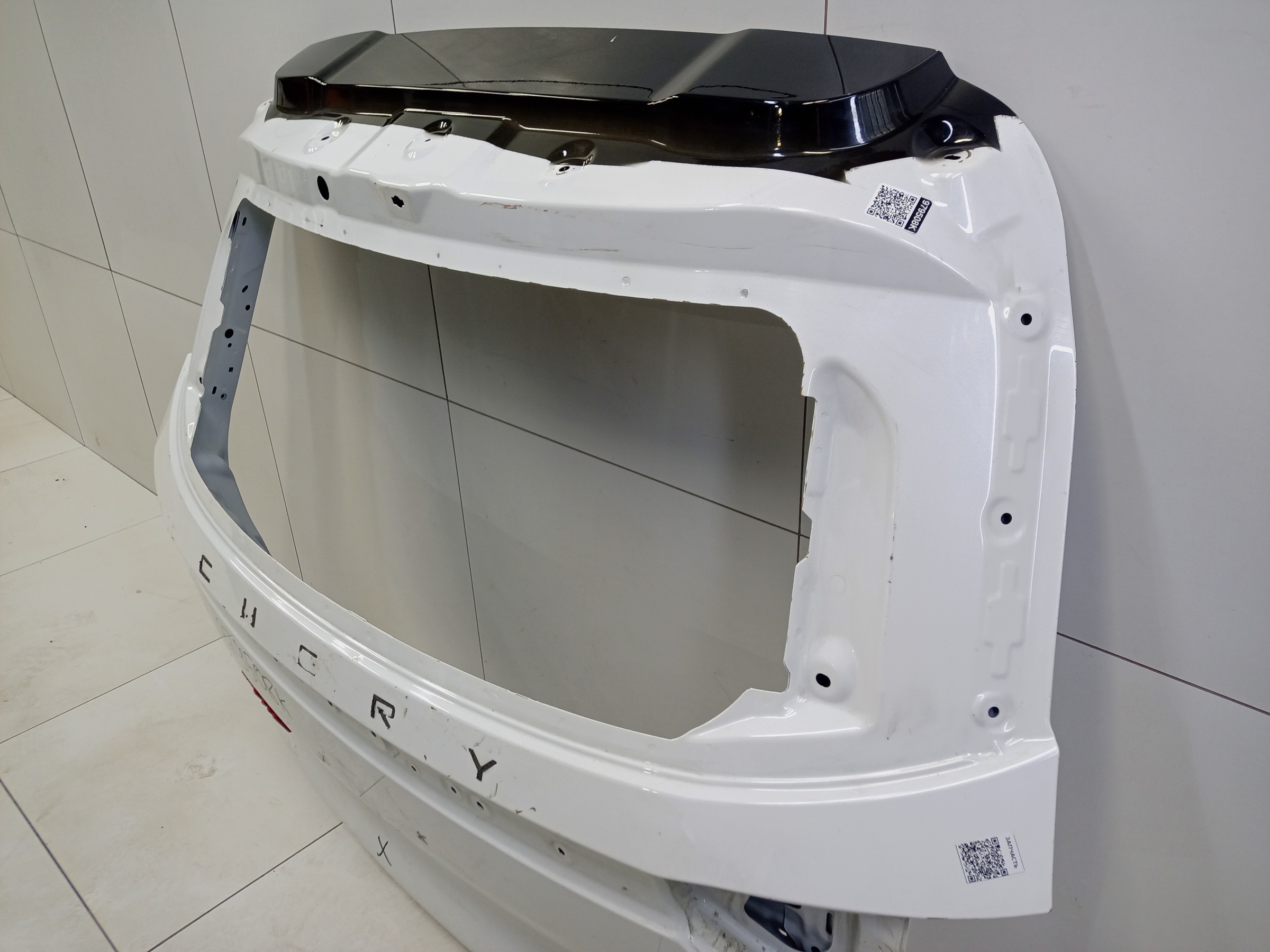 Крышка багажника Chery Tiggo 8 без датчика защемления