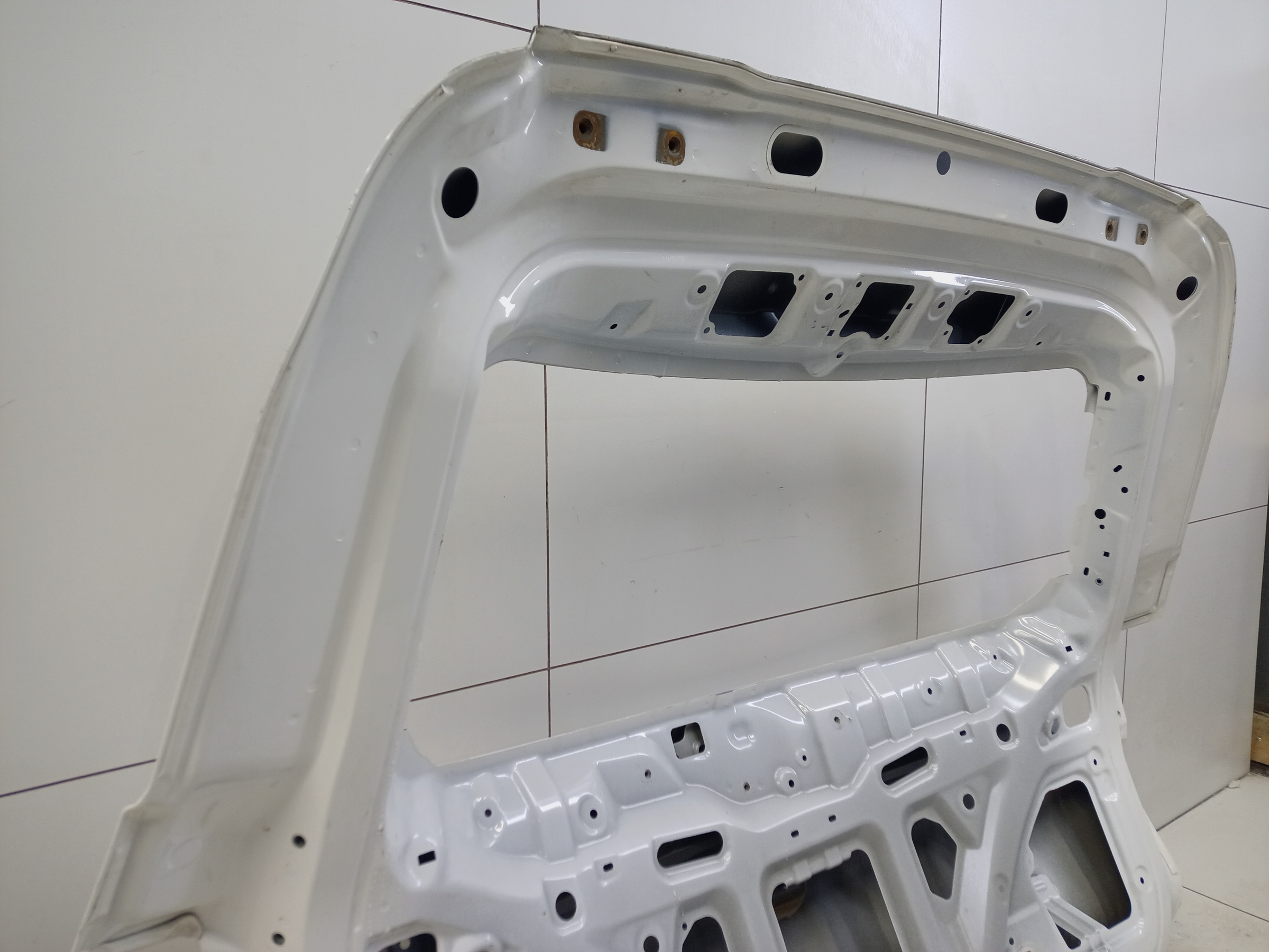 Крышка багажника Chery Tiggo 8 без датчика защемления