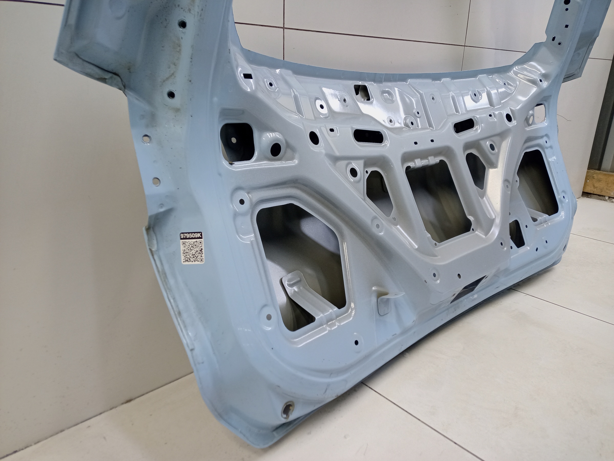 Крышка багажника Chery Tiggo 8 без датчика защемления