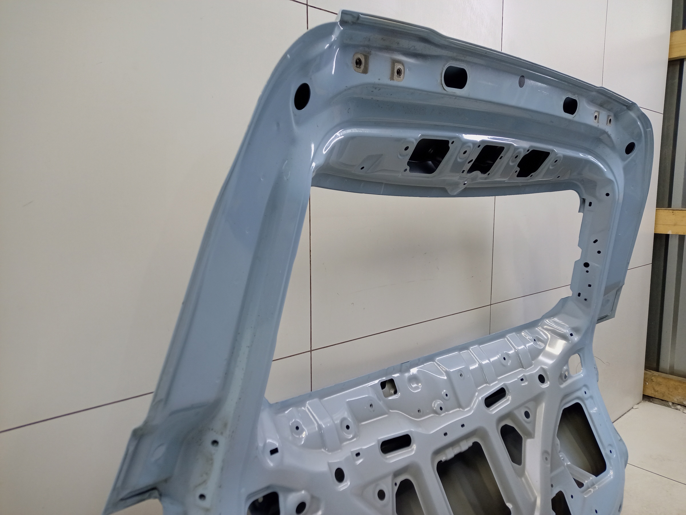 Крышка багажника Chery Tiggo 8 без датчика защемления