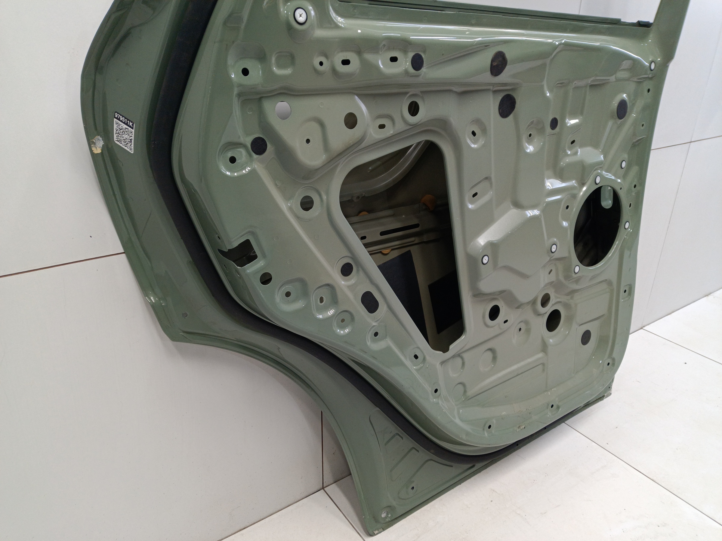 Дверь задняя левая Exeed RX