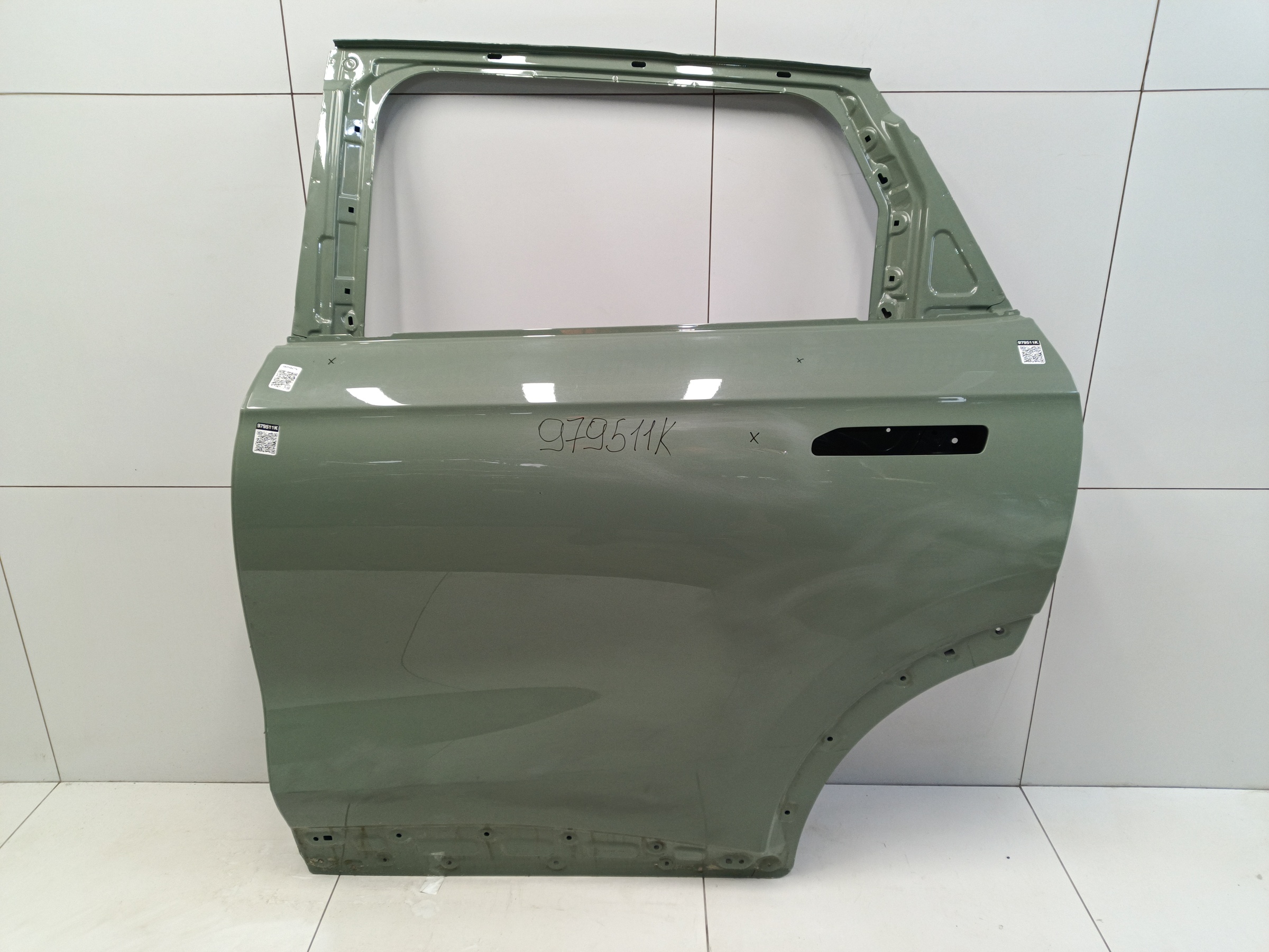 Дверь задняя левая Exeed RX