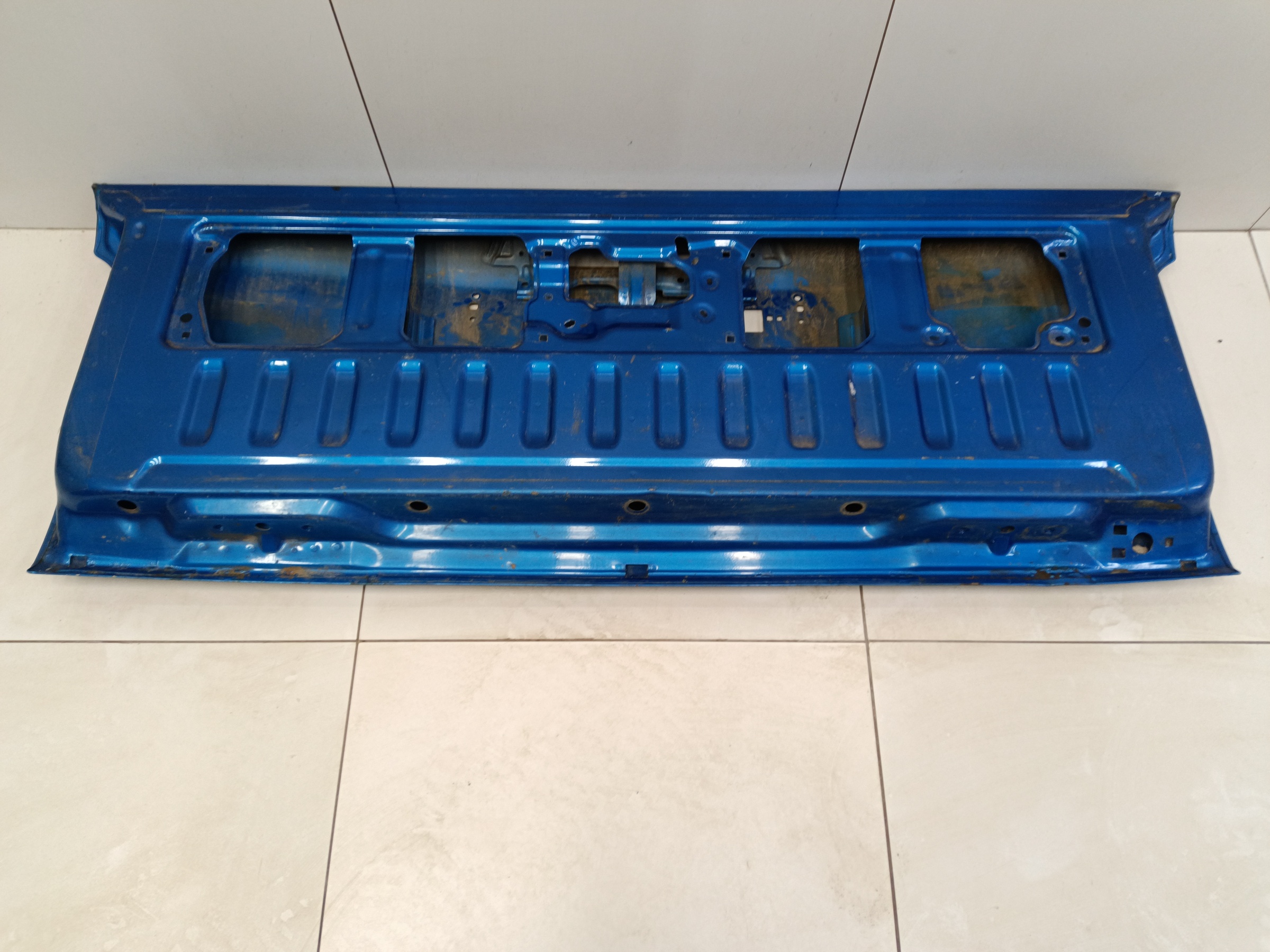 Борт задний откидной Mitsubishi L200 5 под камеру