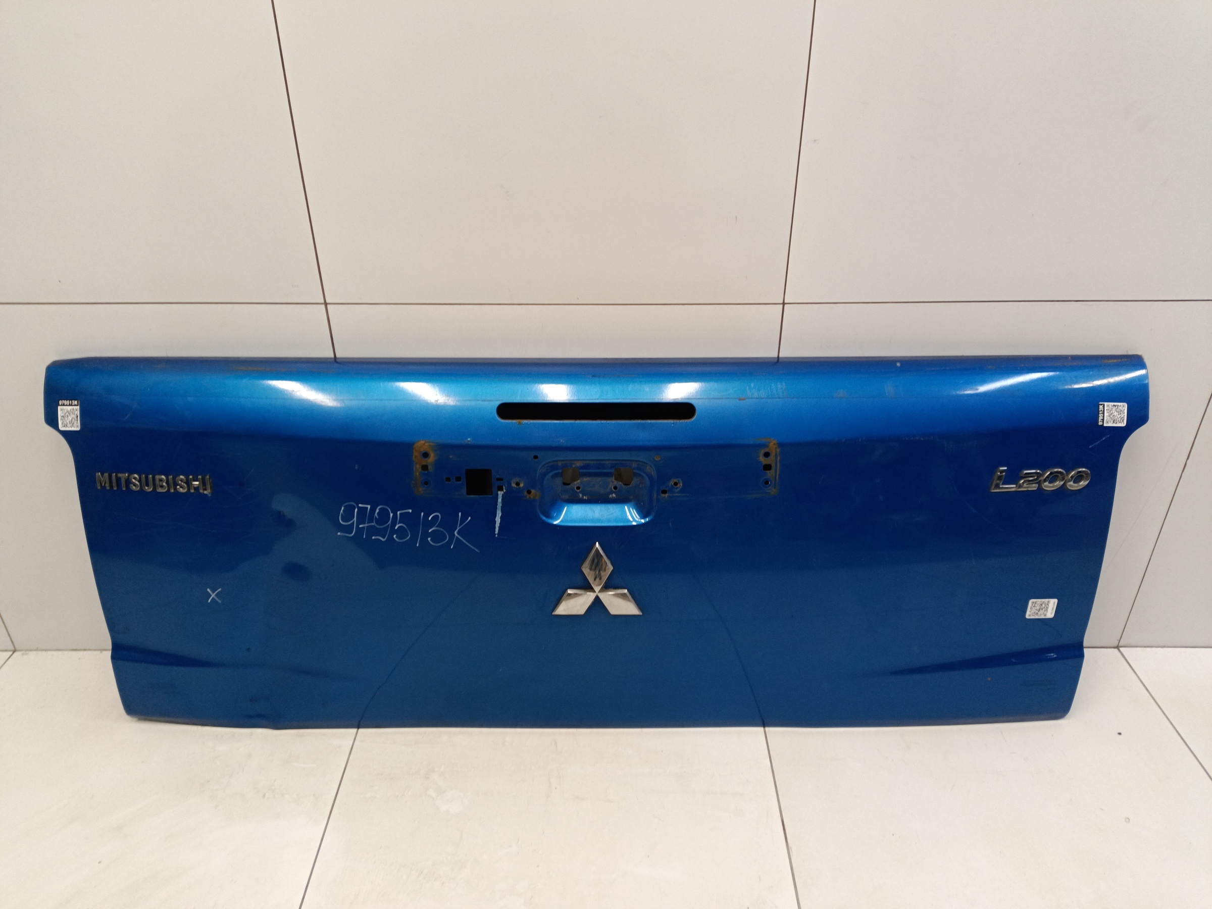Борт задний откидной Mitsubishi L200 5 под камеру