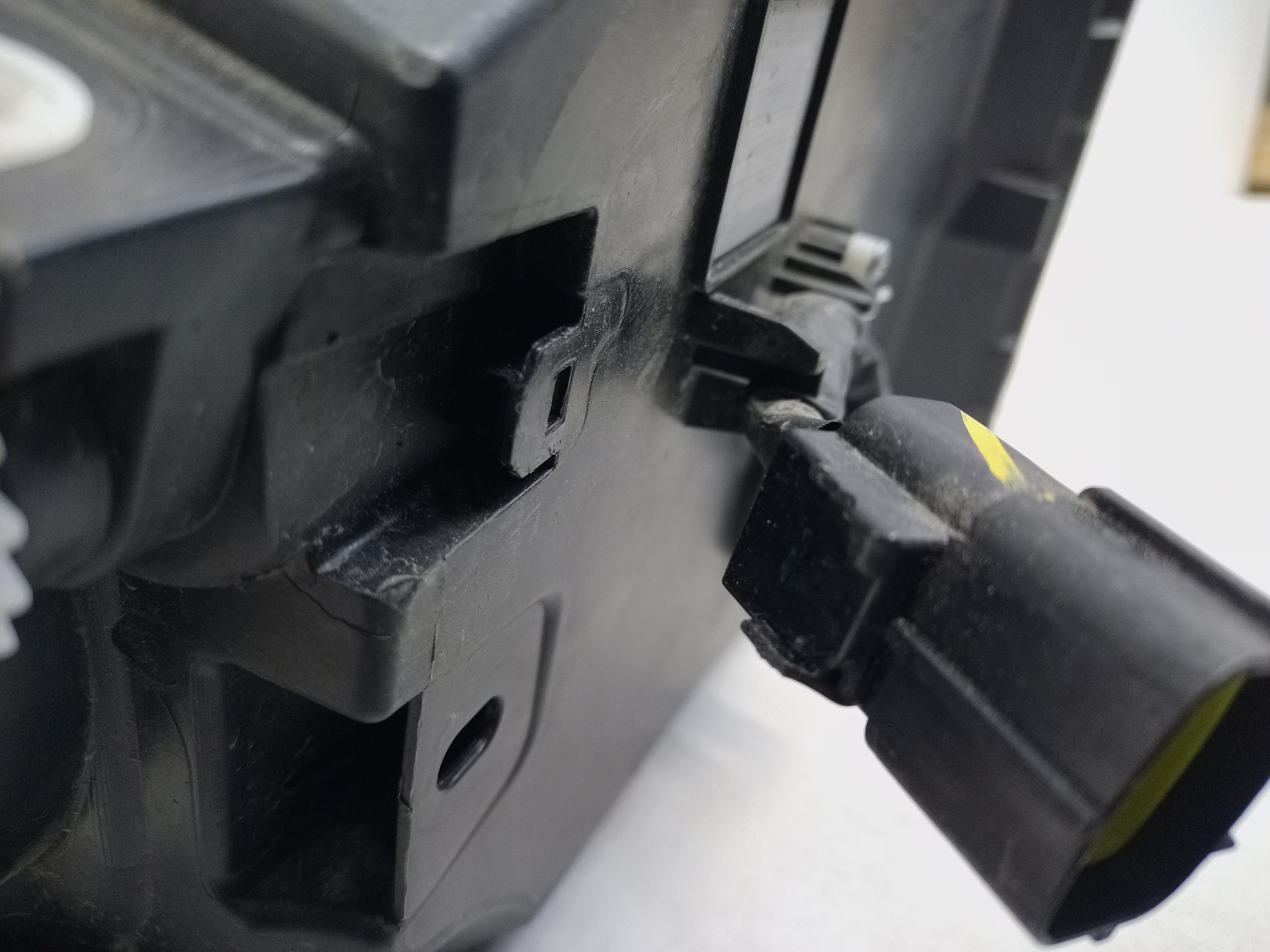 Фара передняя левая Москвич 3 галоген линза