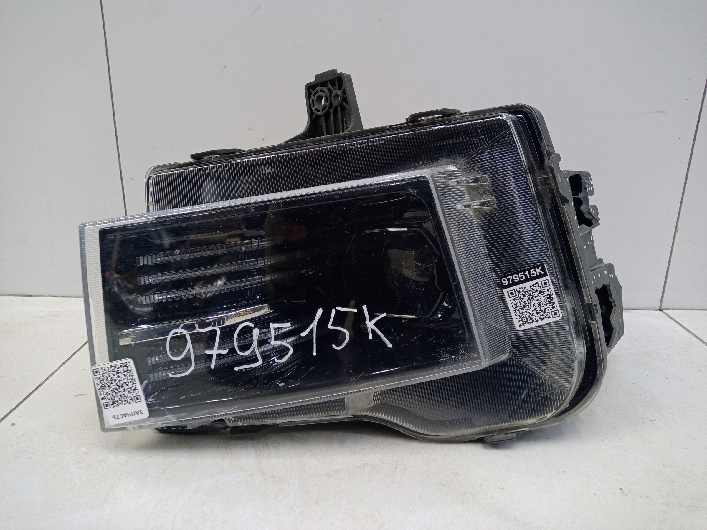 Фара передняя левая Москвич 3 галоген линза