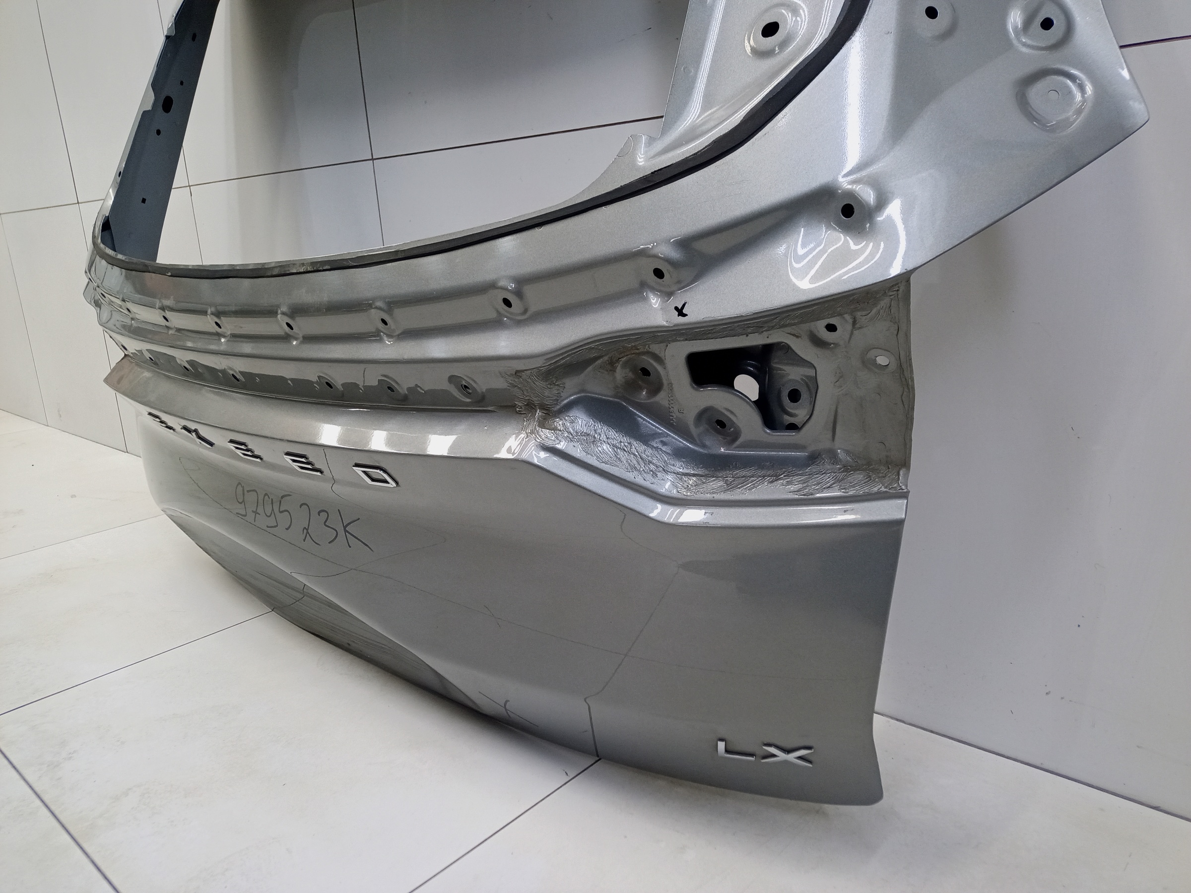 Крышка багажника Exeed LX