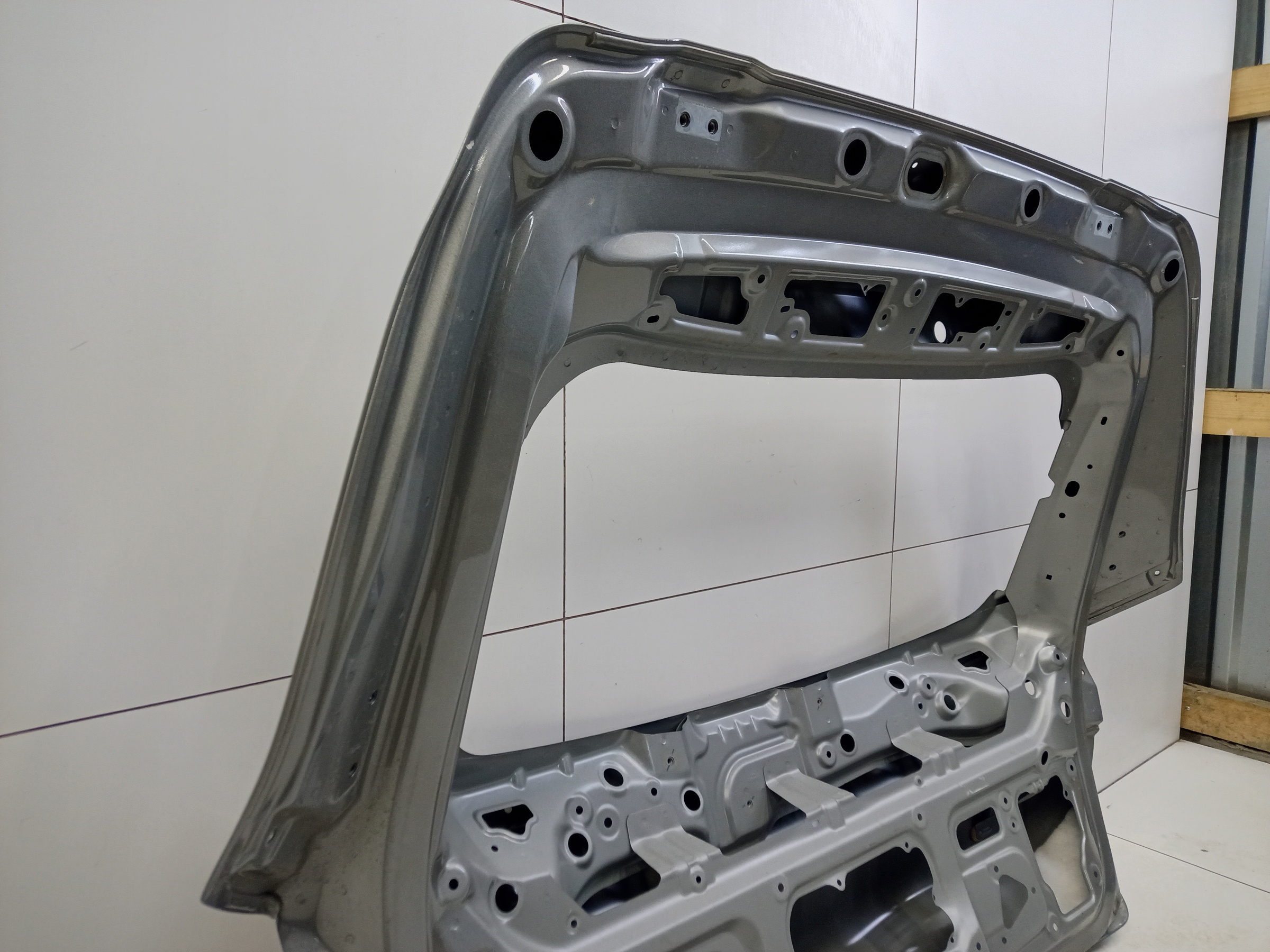 Крышка багажника Exeed LX