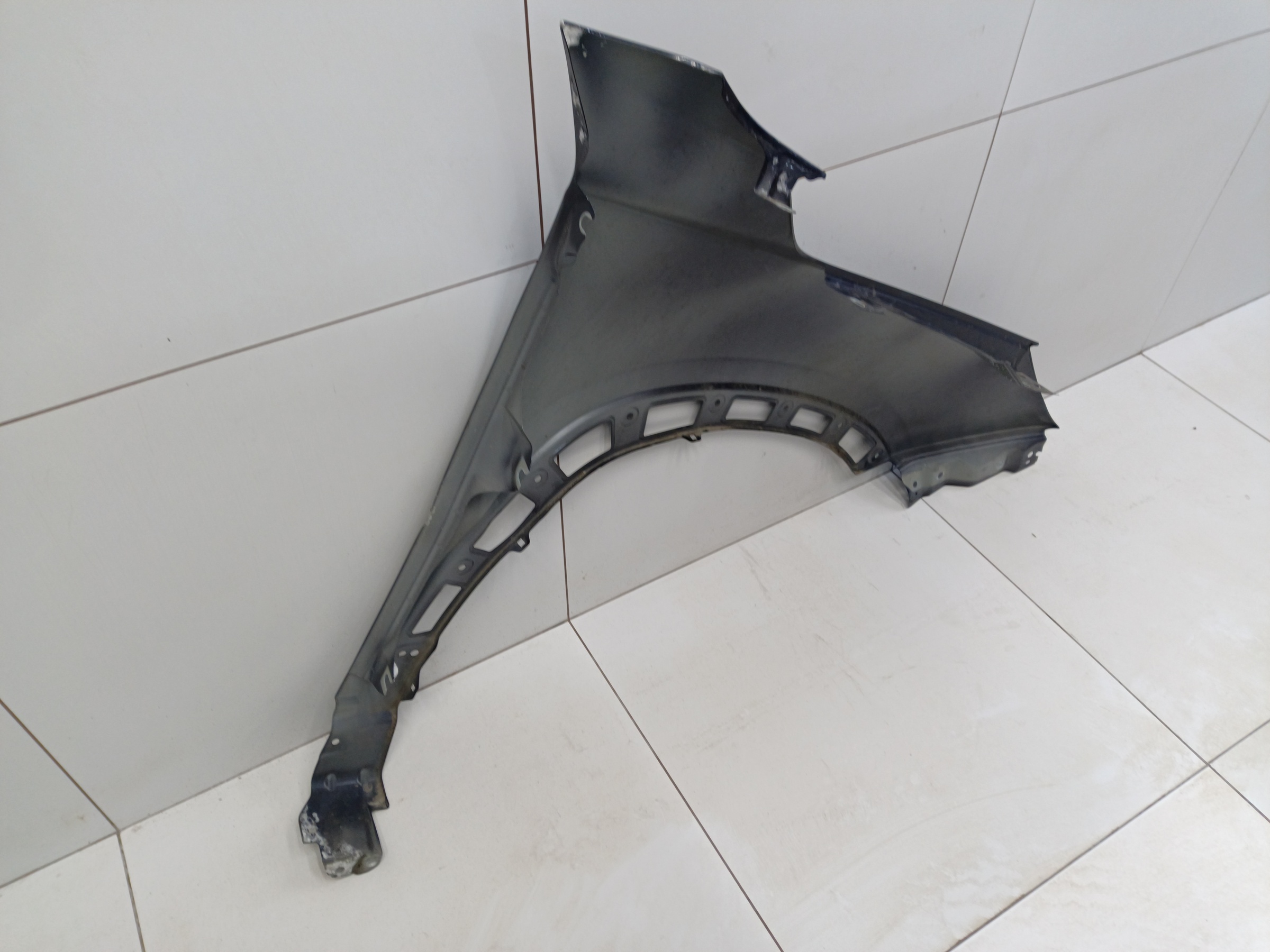 Крыло переднее левое Exeed LX