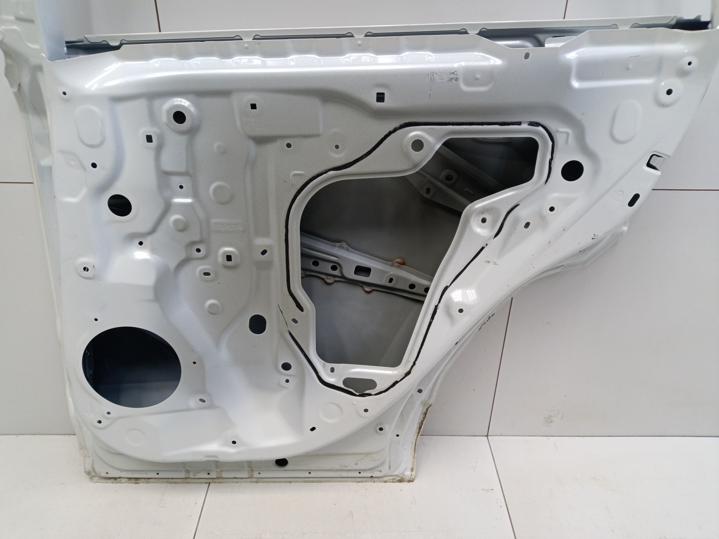 Дверь задняя правая Toyota RAV4 XA50