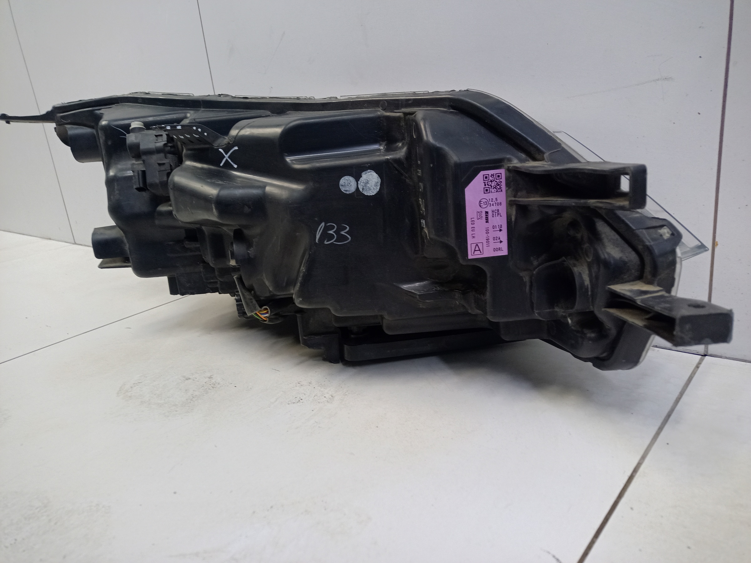 Фара передняя левая Nissan Qashqai 2 Restail LED