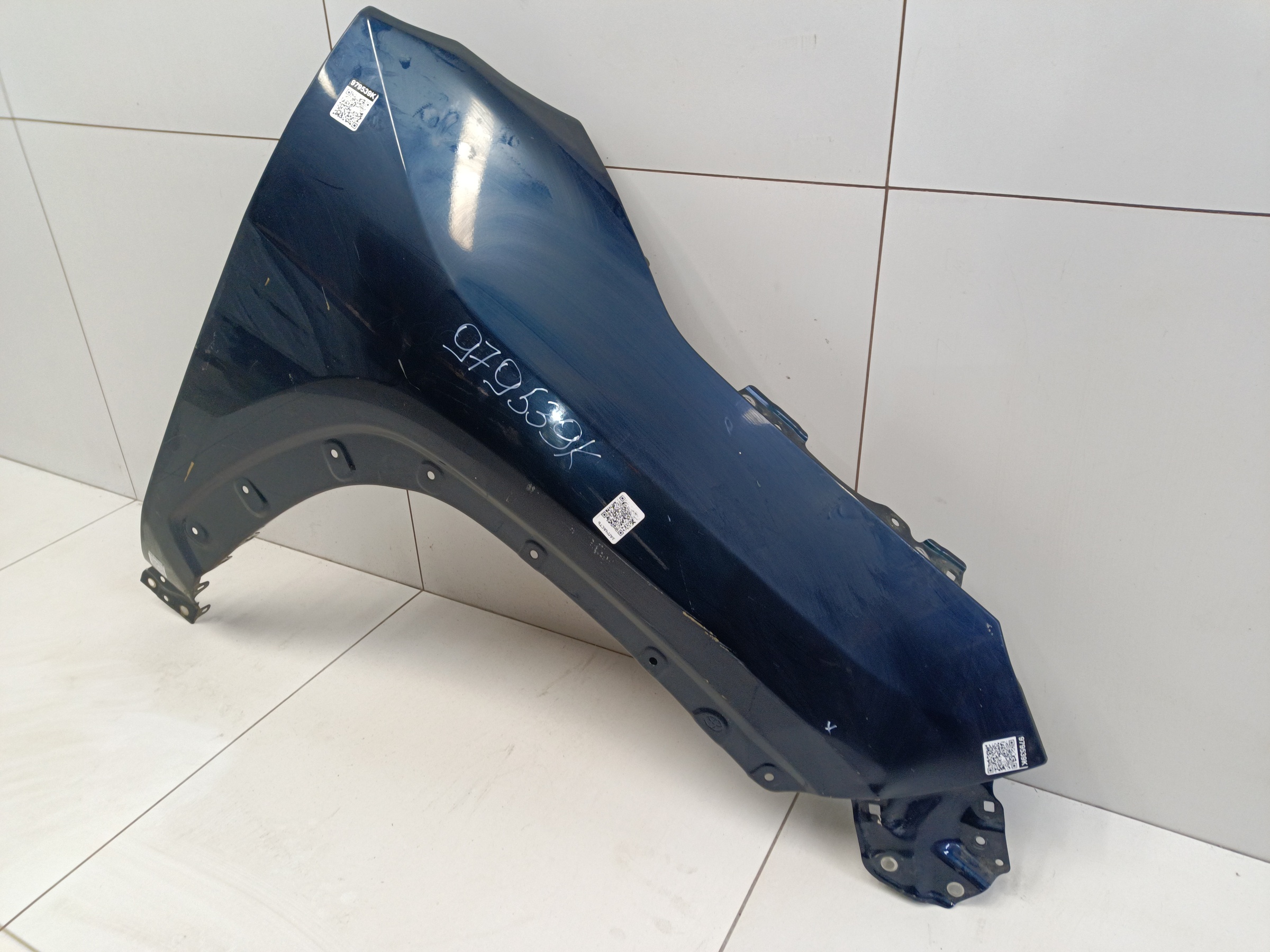 Крыло переднее правое Toyota RAV4 XA50