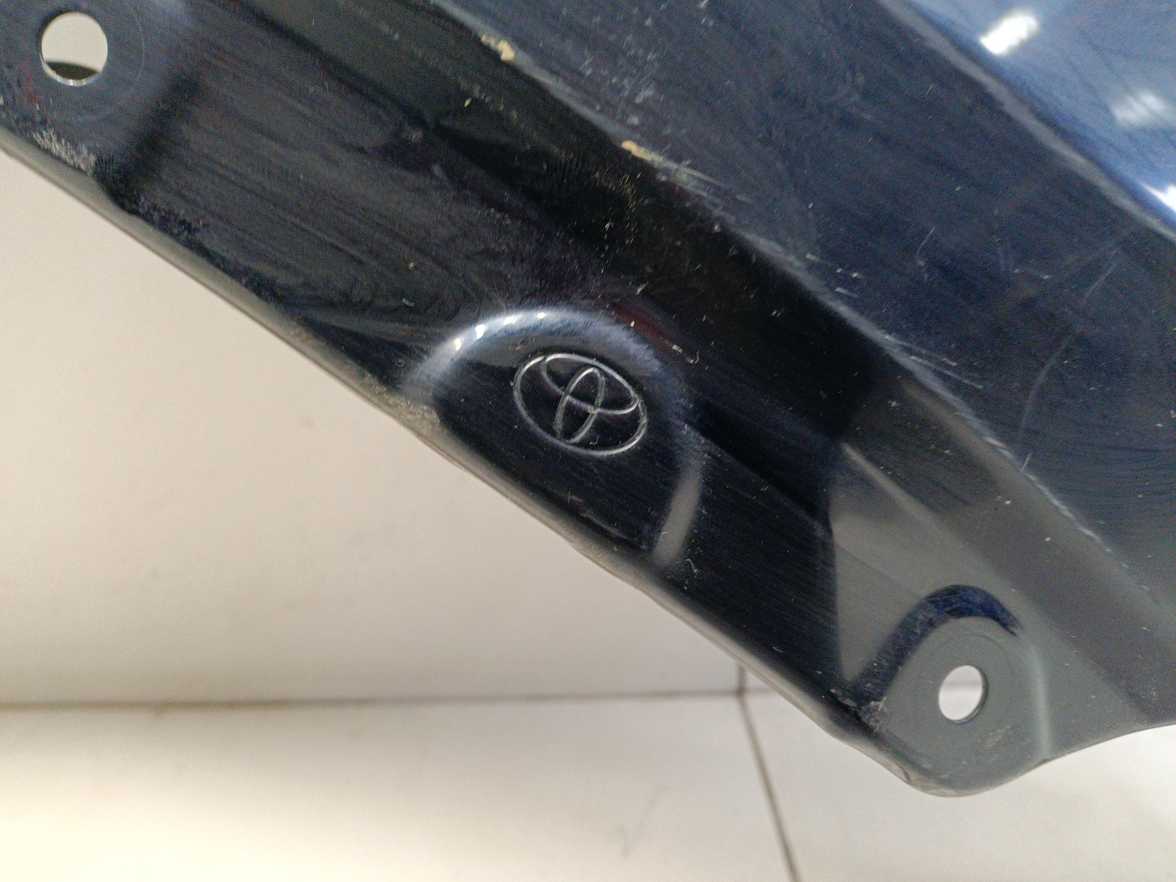 Крыло переднее правое Toyota RAV4 XA50