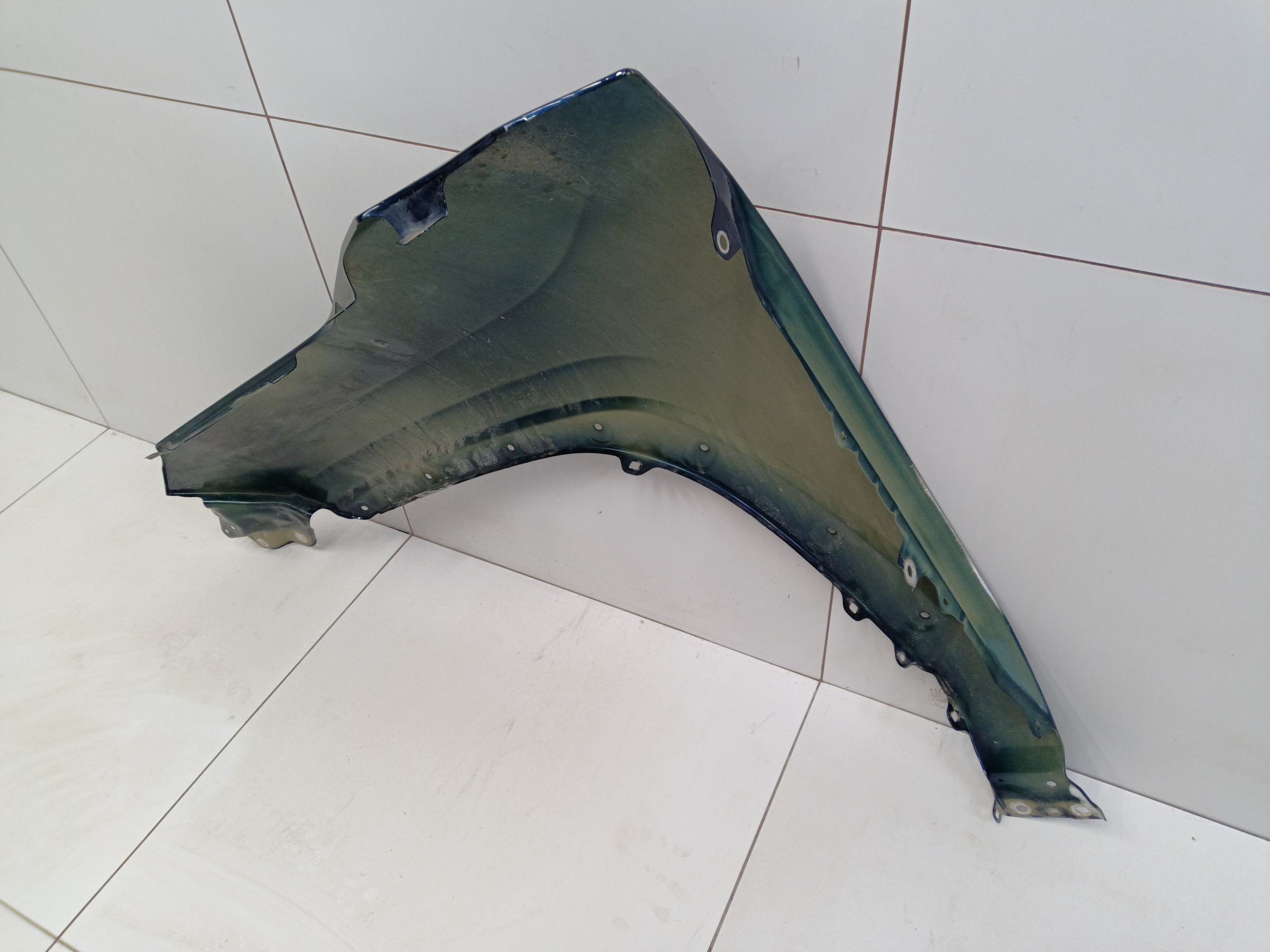 Крыло переднее правое Toyota RAV4 XA50