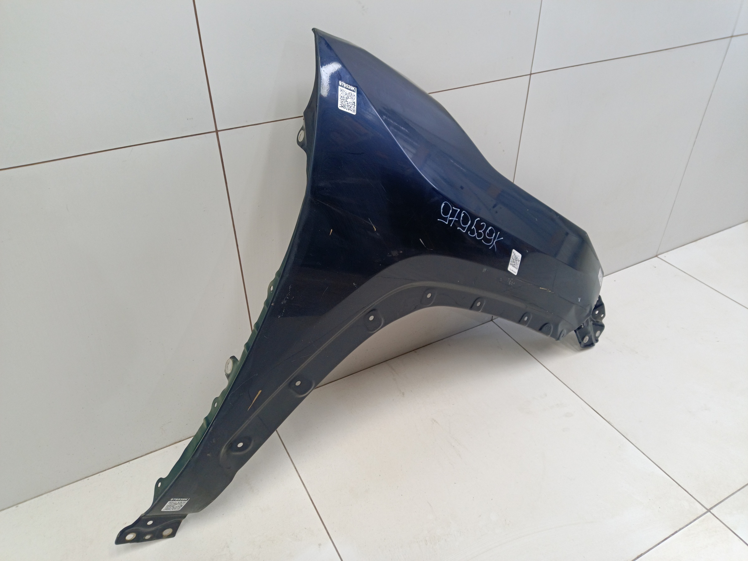 Крыло переднее правое Toyota RAV4 XA50