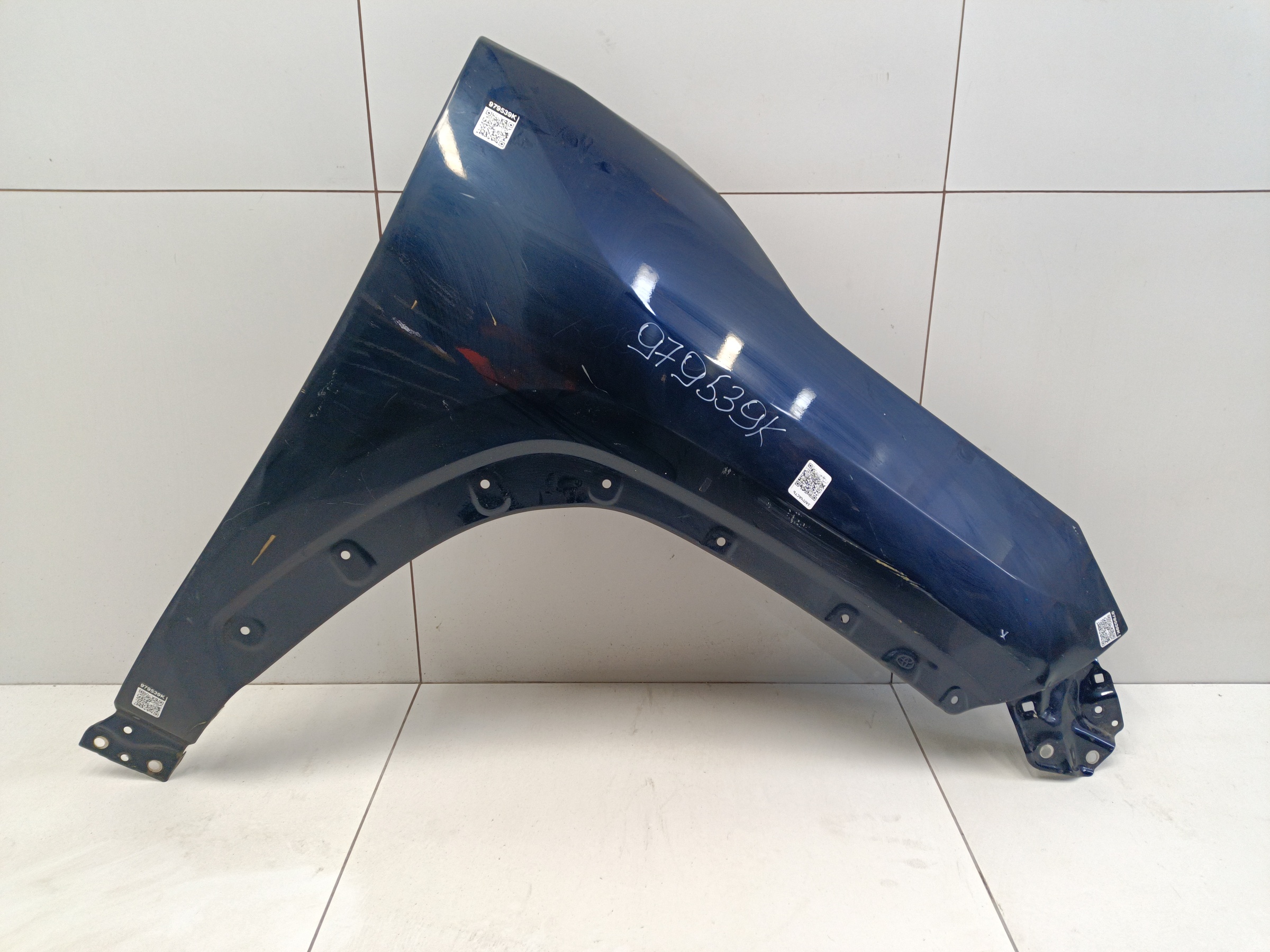 Крыло переднее правое Toyota RAV4 XA50