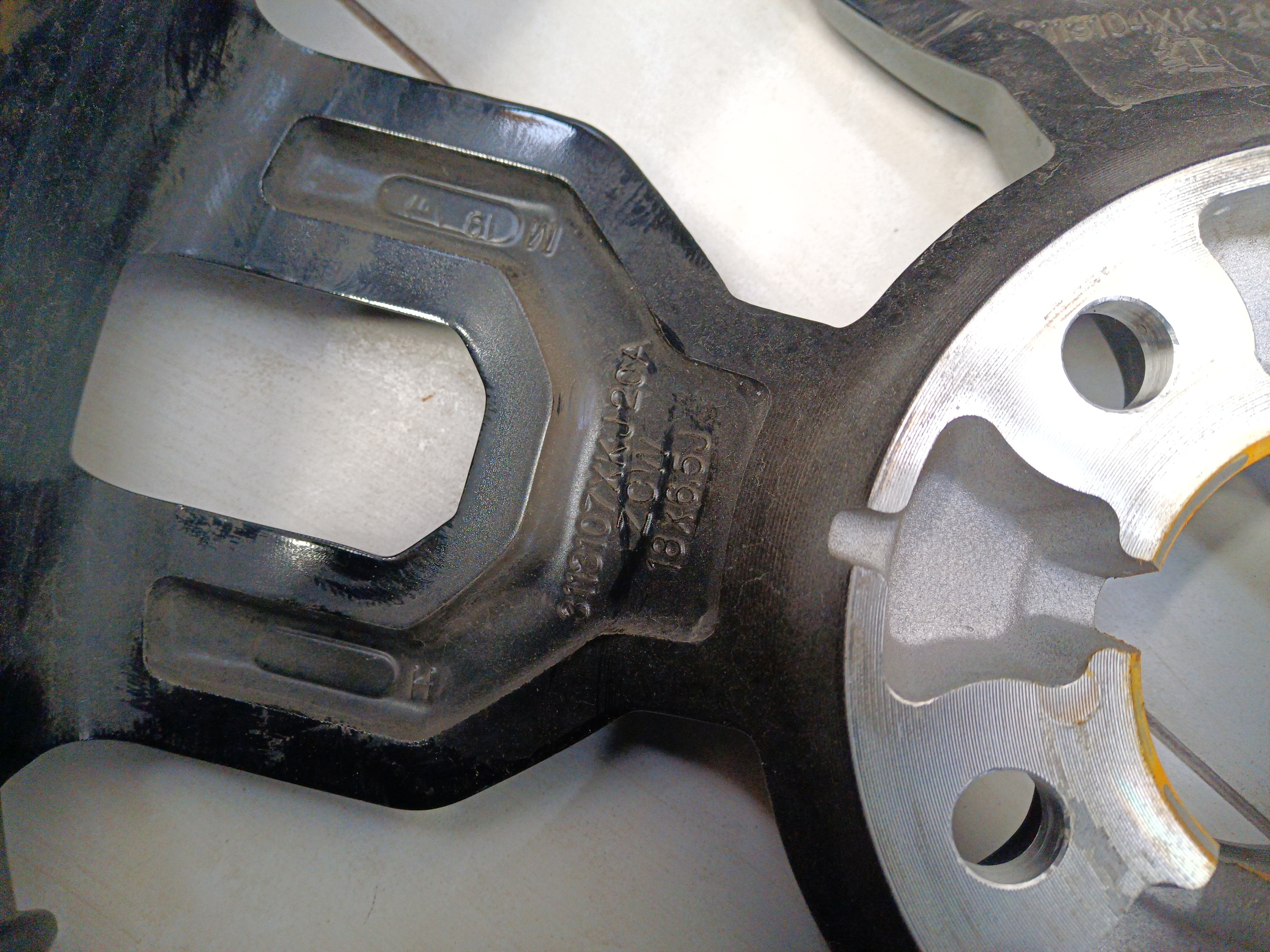 Диск колеса литой Haval H3 R18