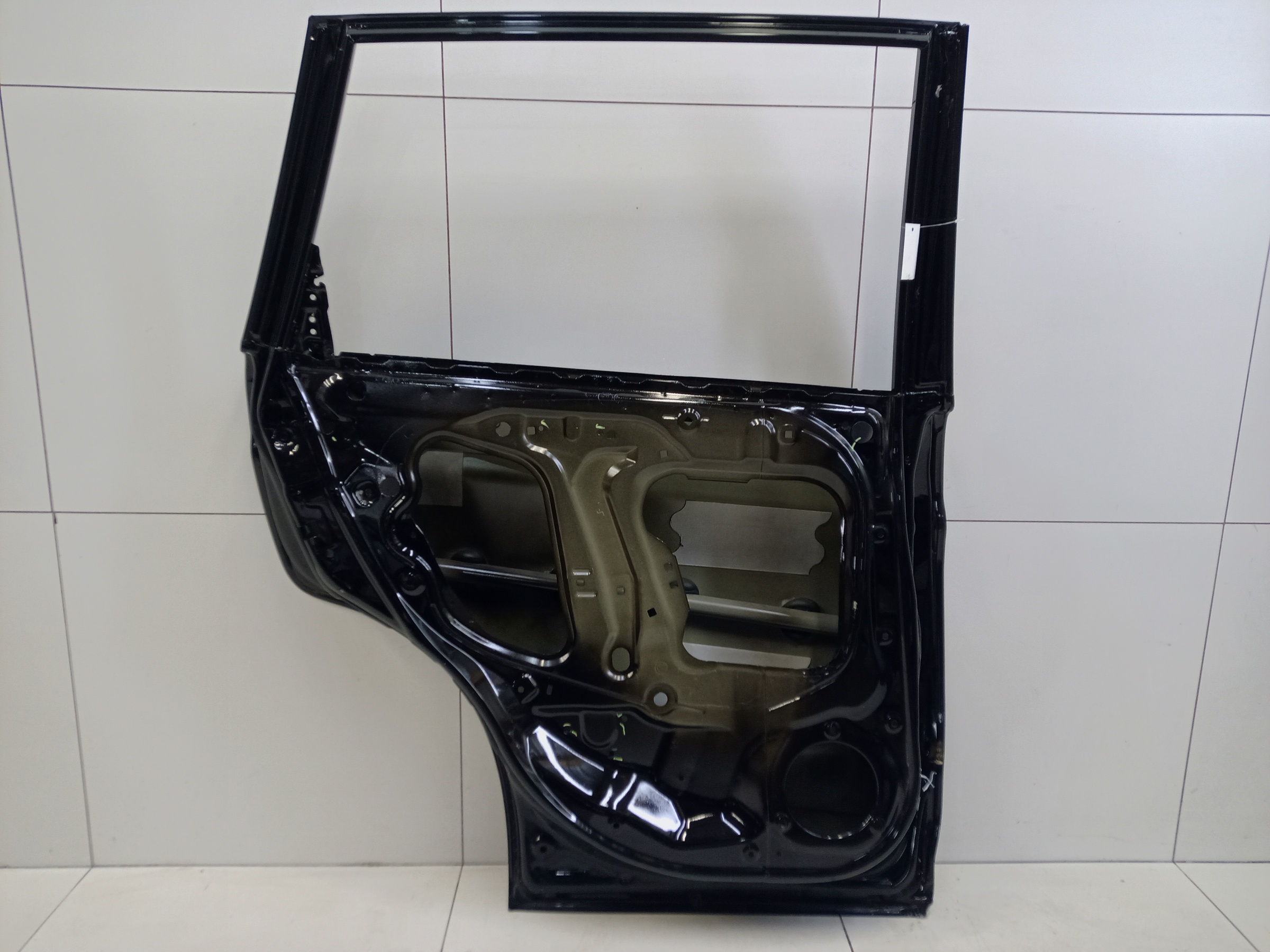 Дверь задняя левая Haval M6 2