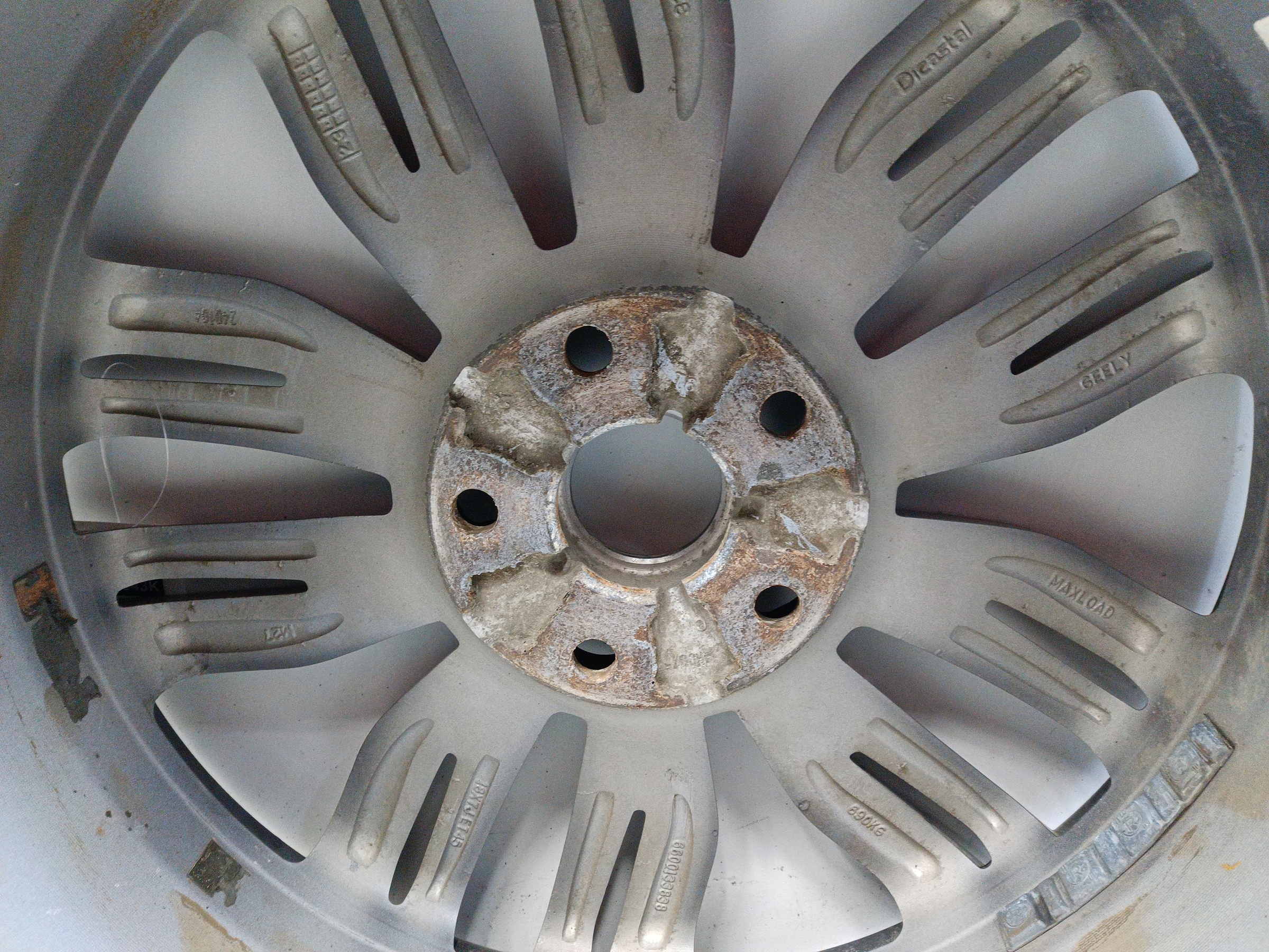 Диск колеса литой Geely Atlas Pro R18