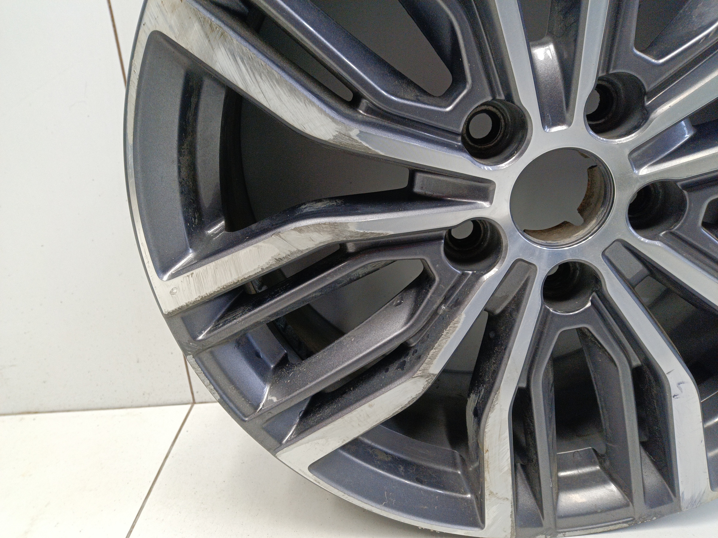 Диск колеса литой Geely Atlas Pro R18