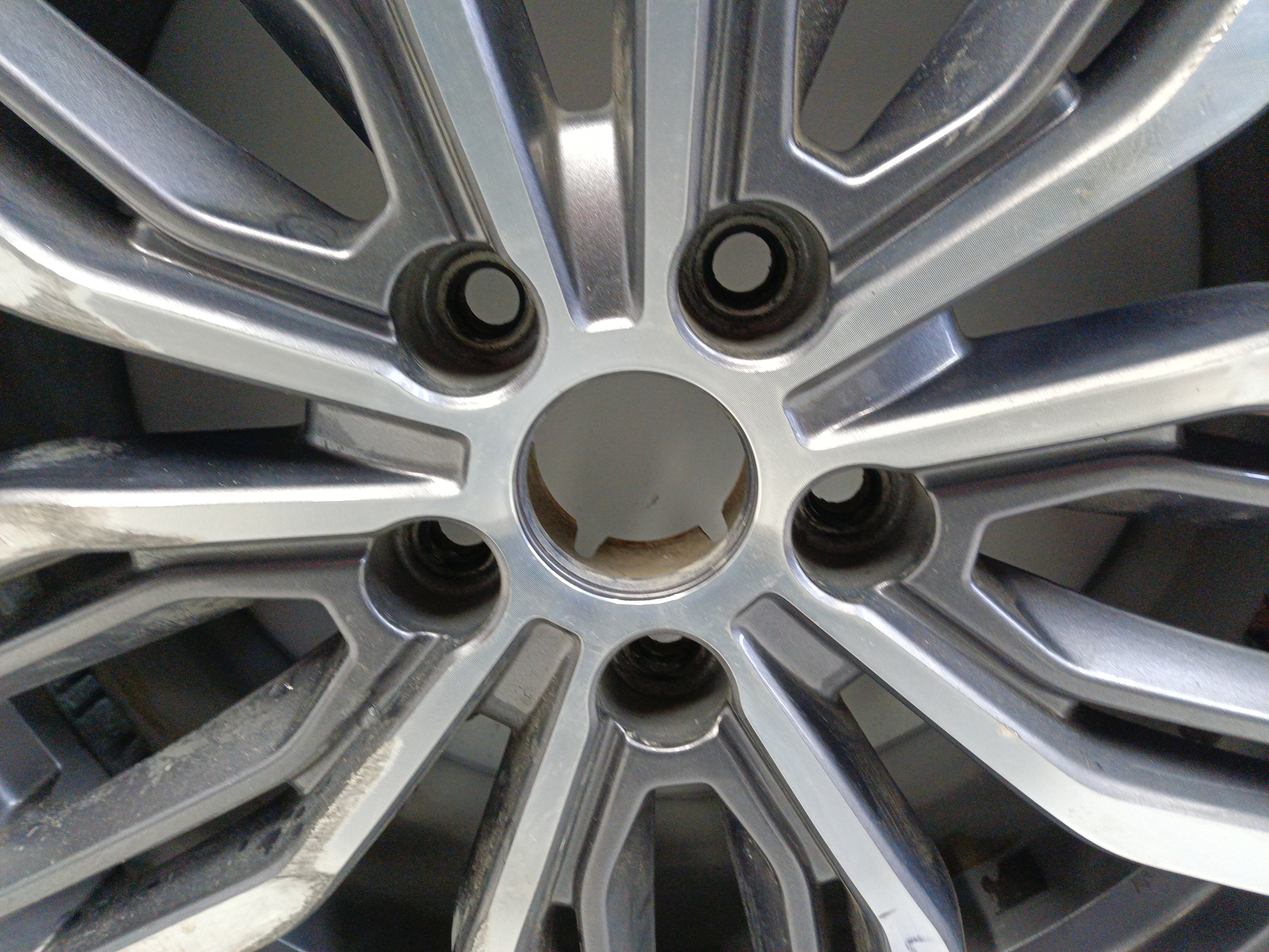 Диск колеса литой Geely Atlas Pro R18