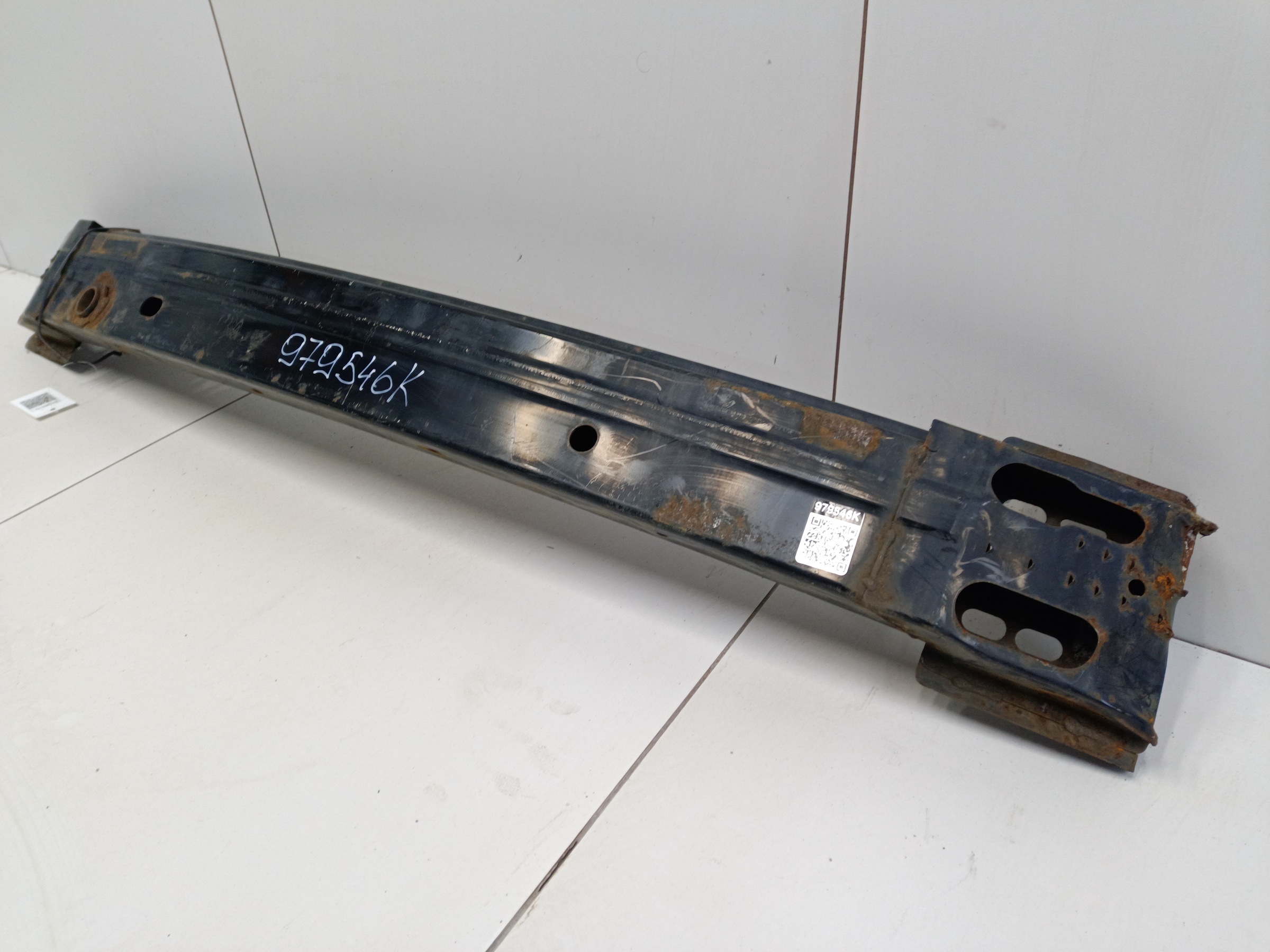 Усилитель переднего бампера Toyota Camry V40