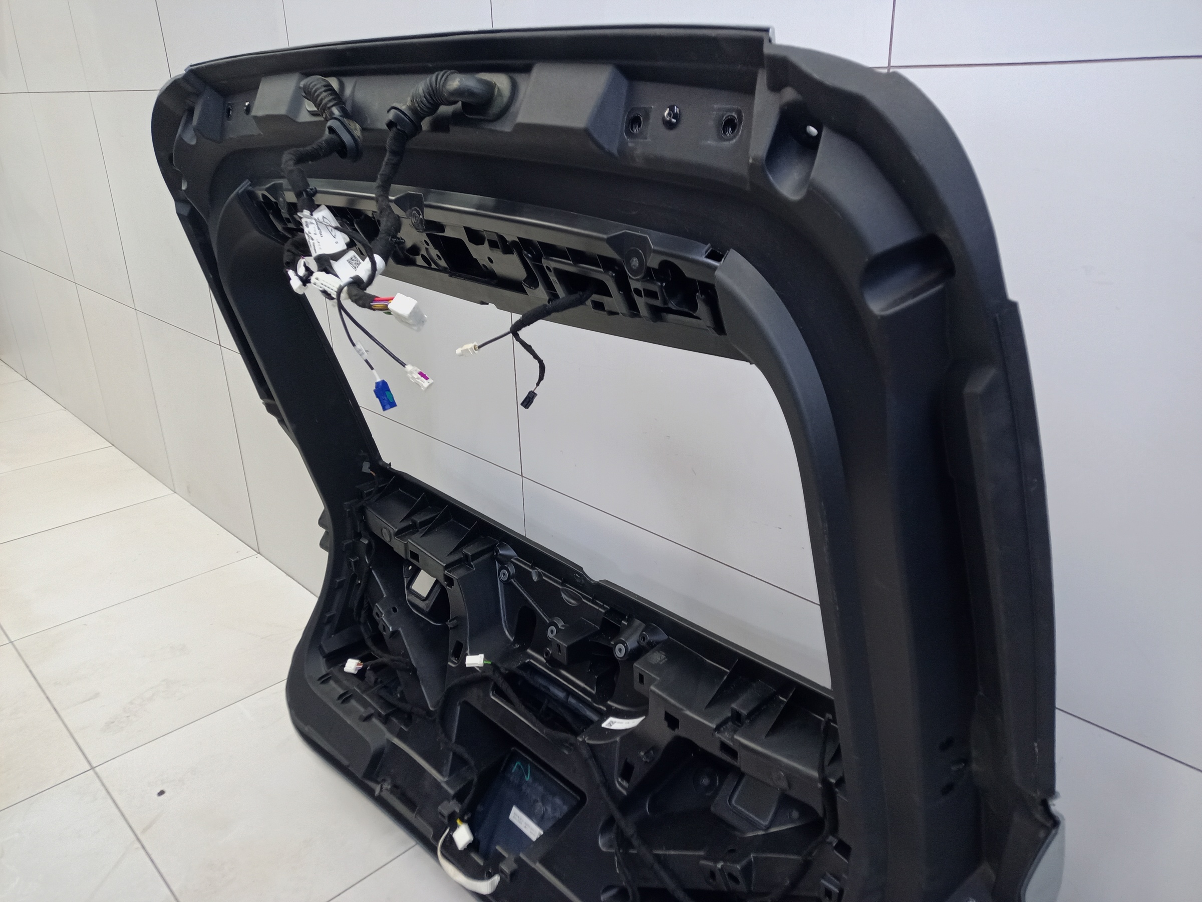 Крышка багажника Exeed RX