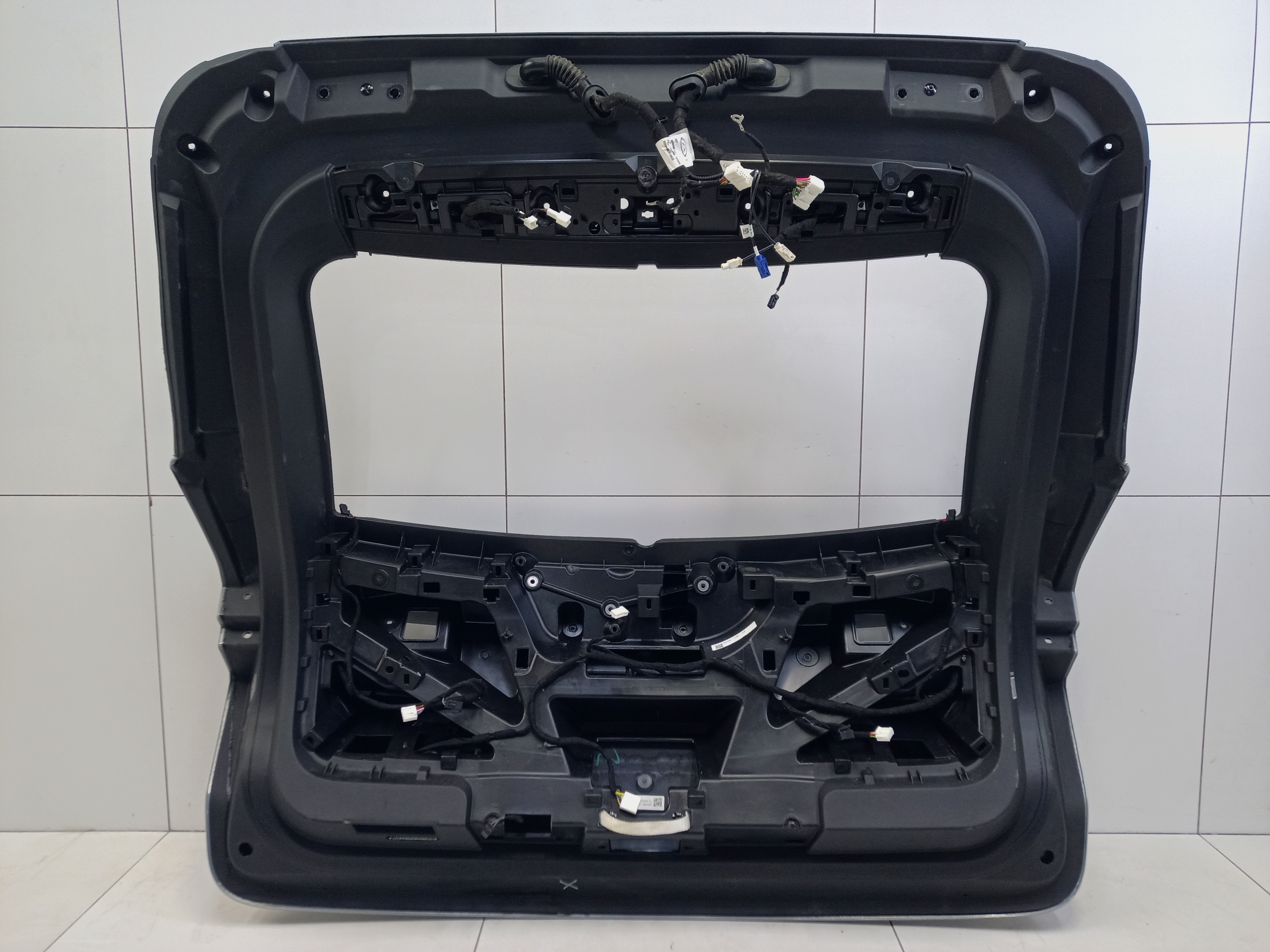 Крышка багажника Exeed RX