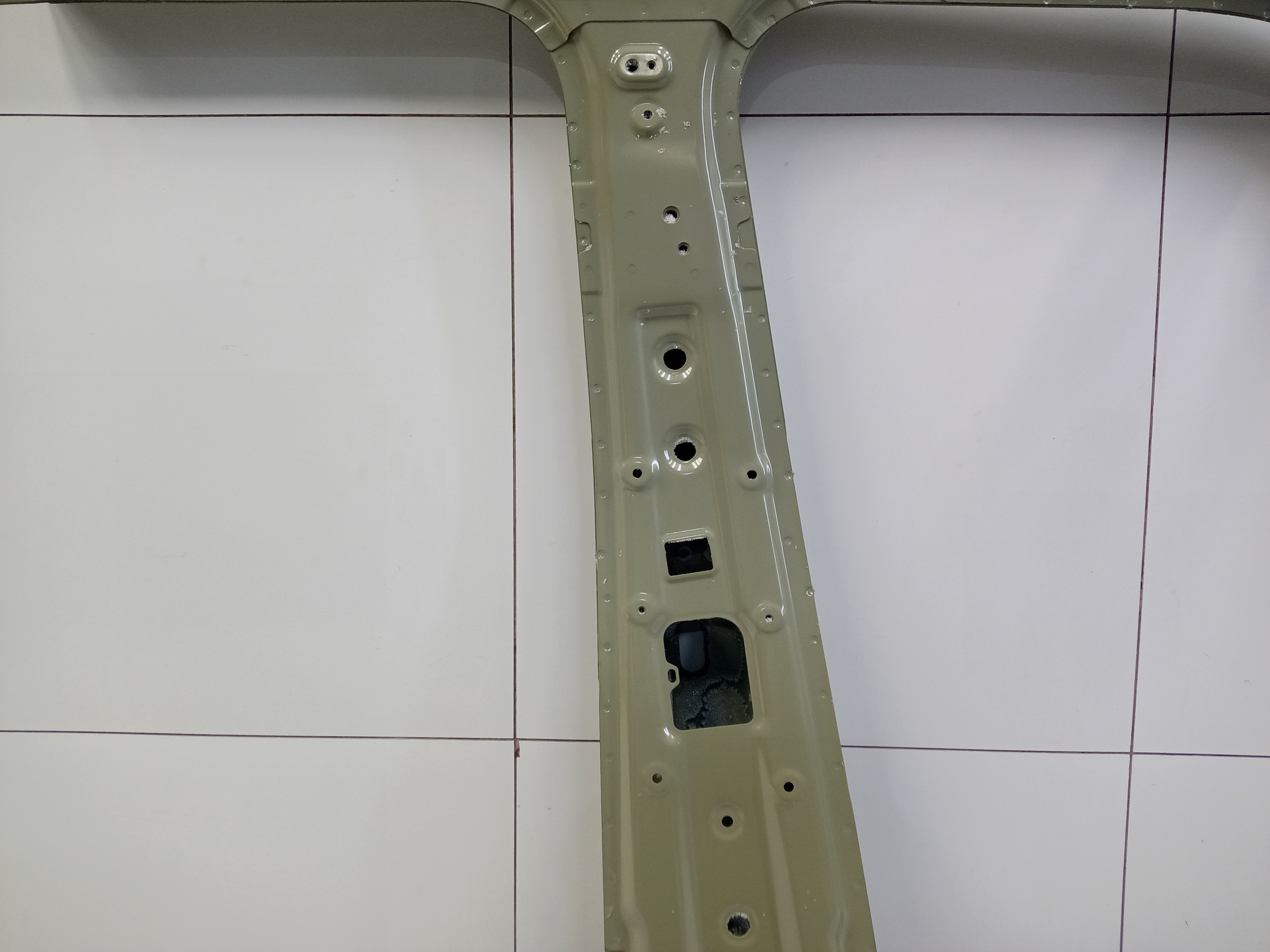 Панель кузова боковая левая Haval H3