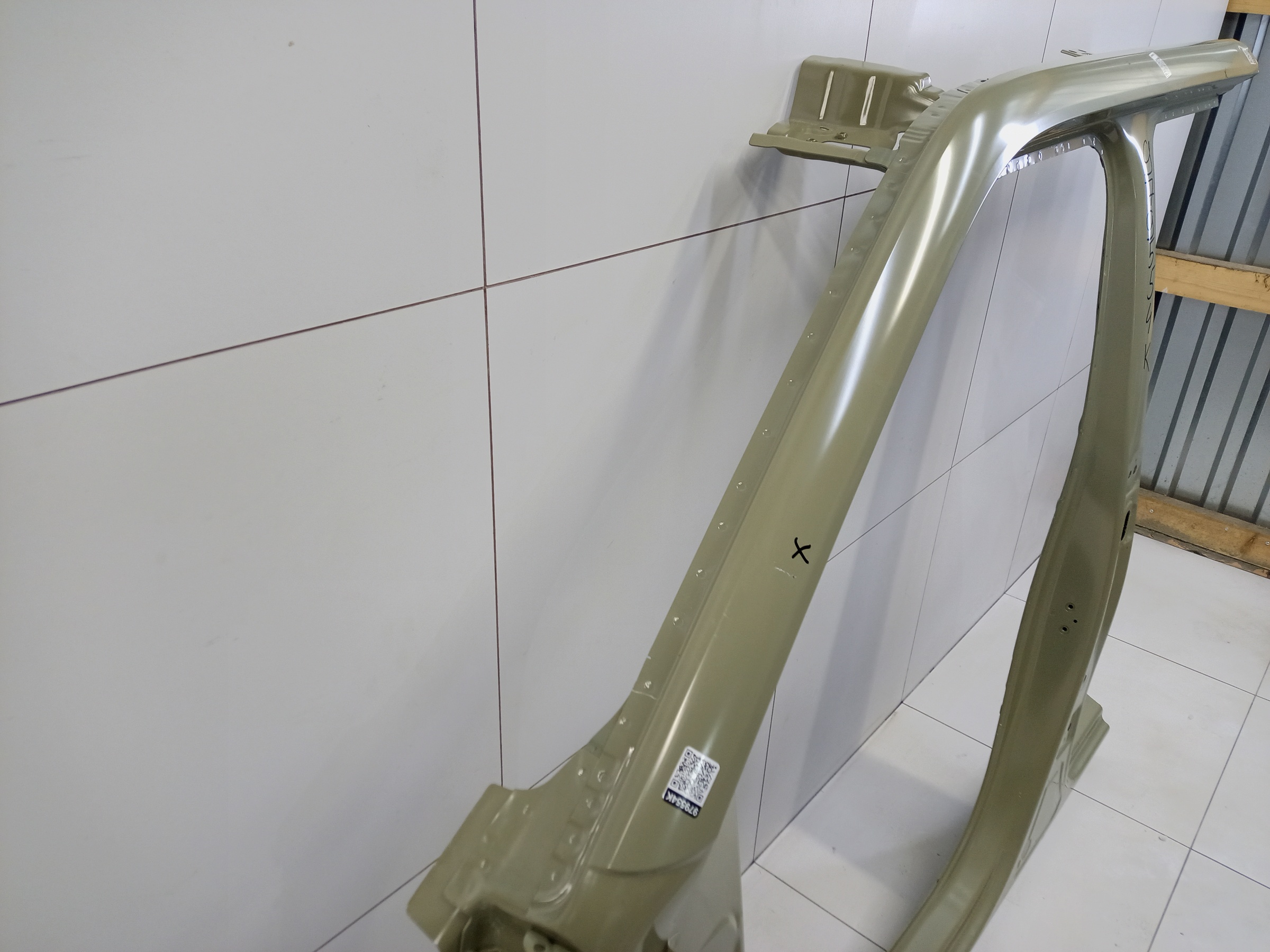 Панель кузова боковая левая Haval H3