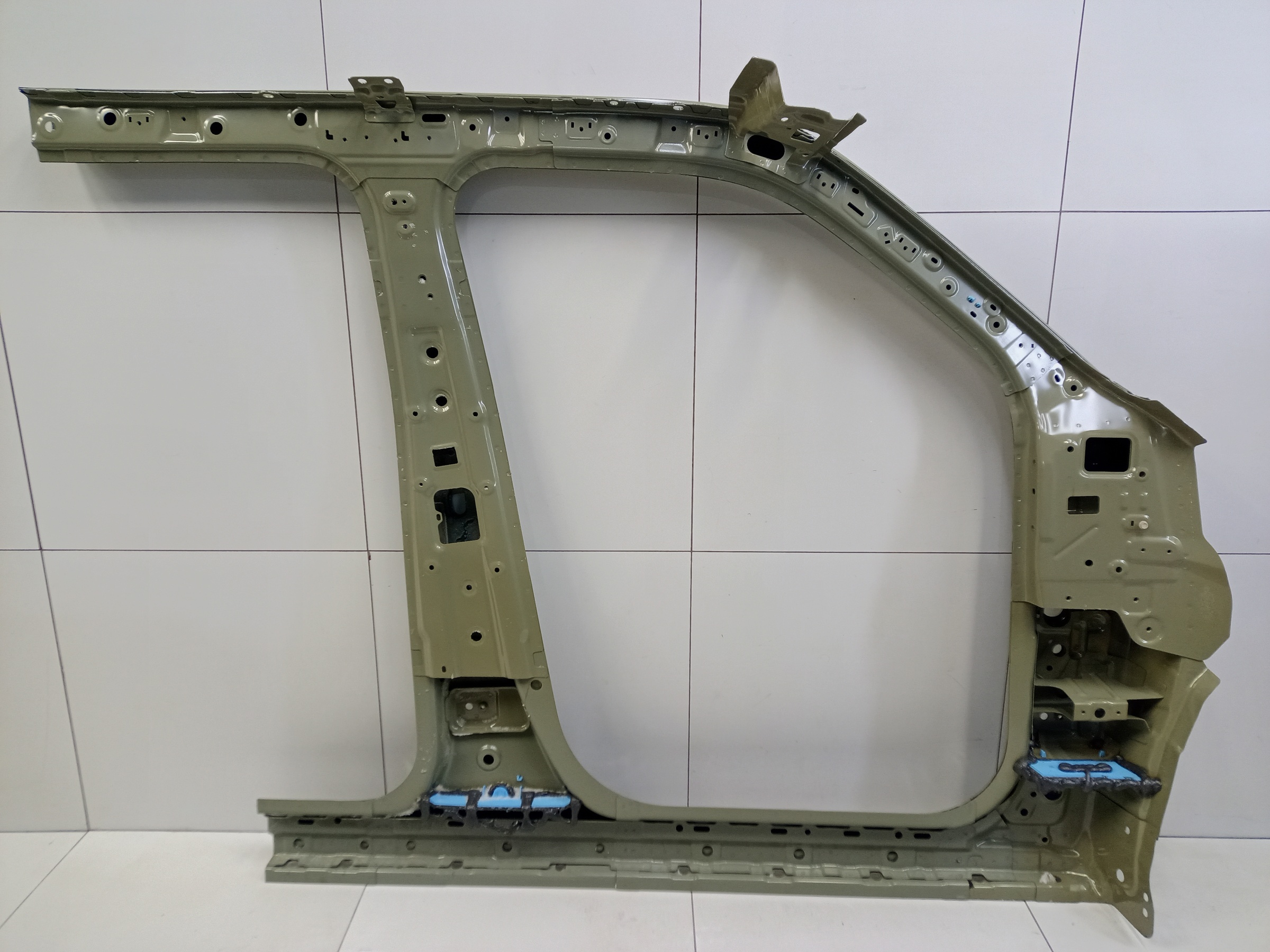 Панель кузова боковая левая Haval H3