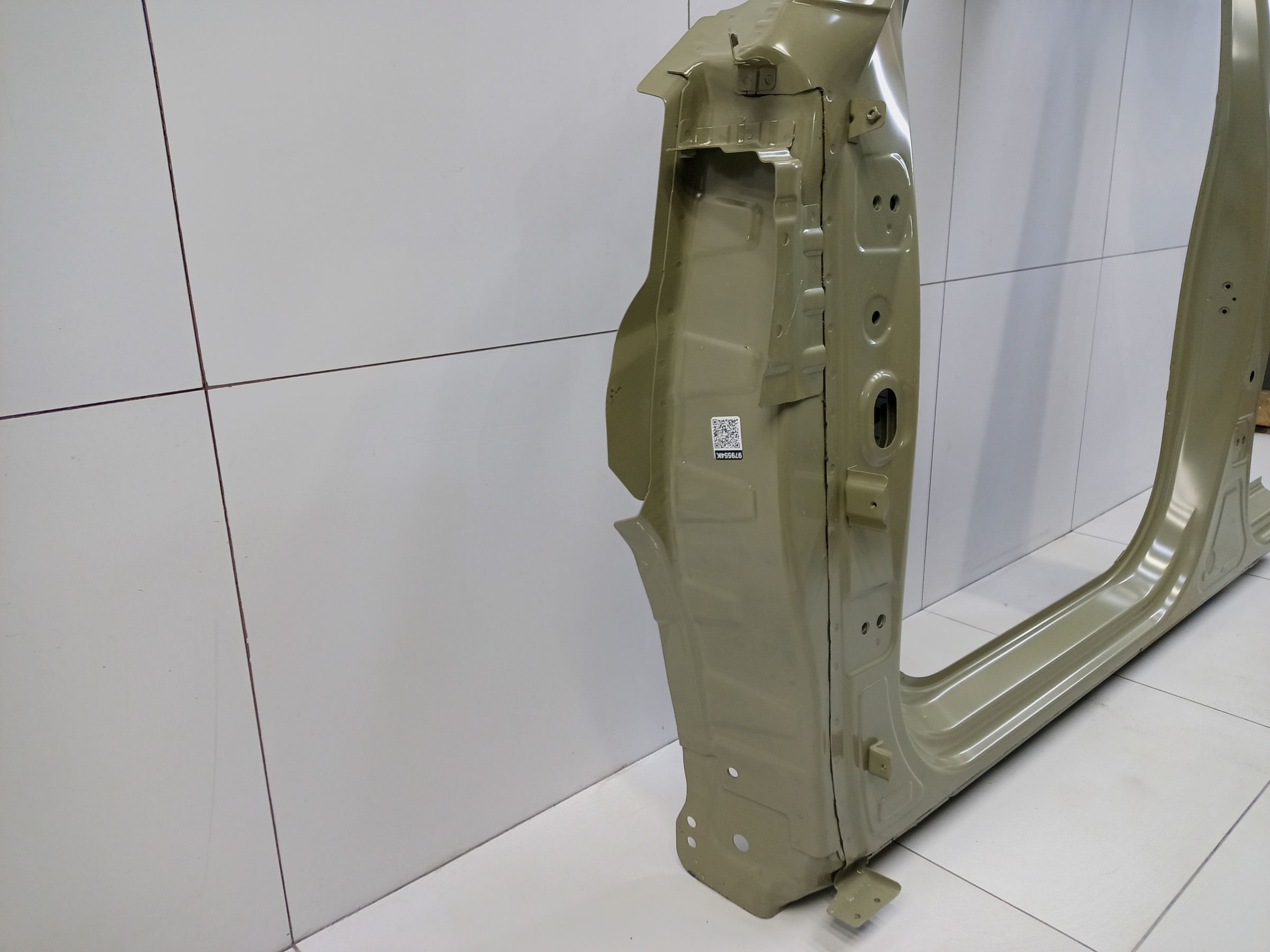 Панель кузова боковая левая Haval H3