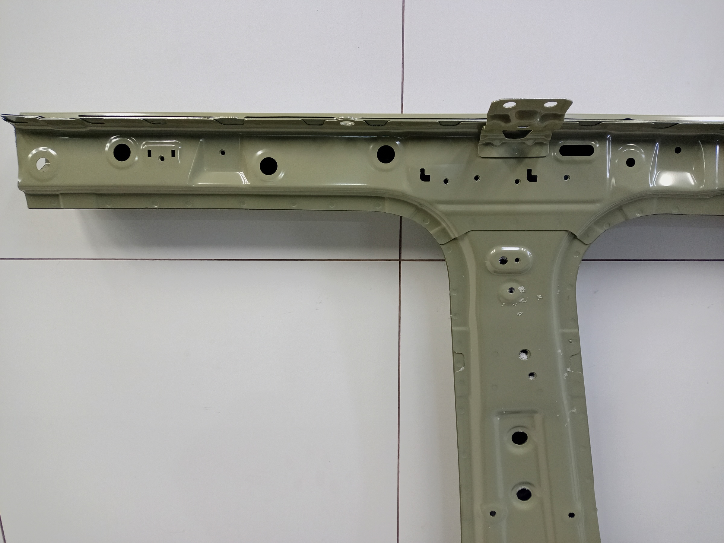 Панель кузова боковая левая Haval H3